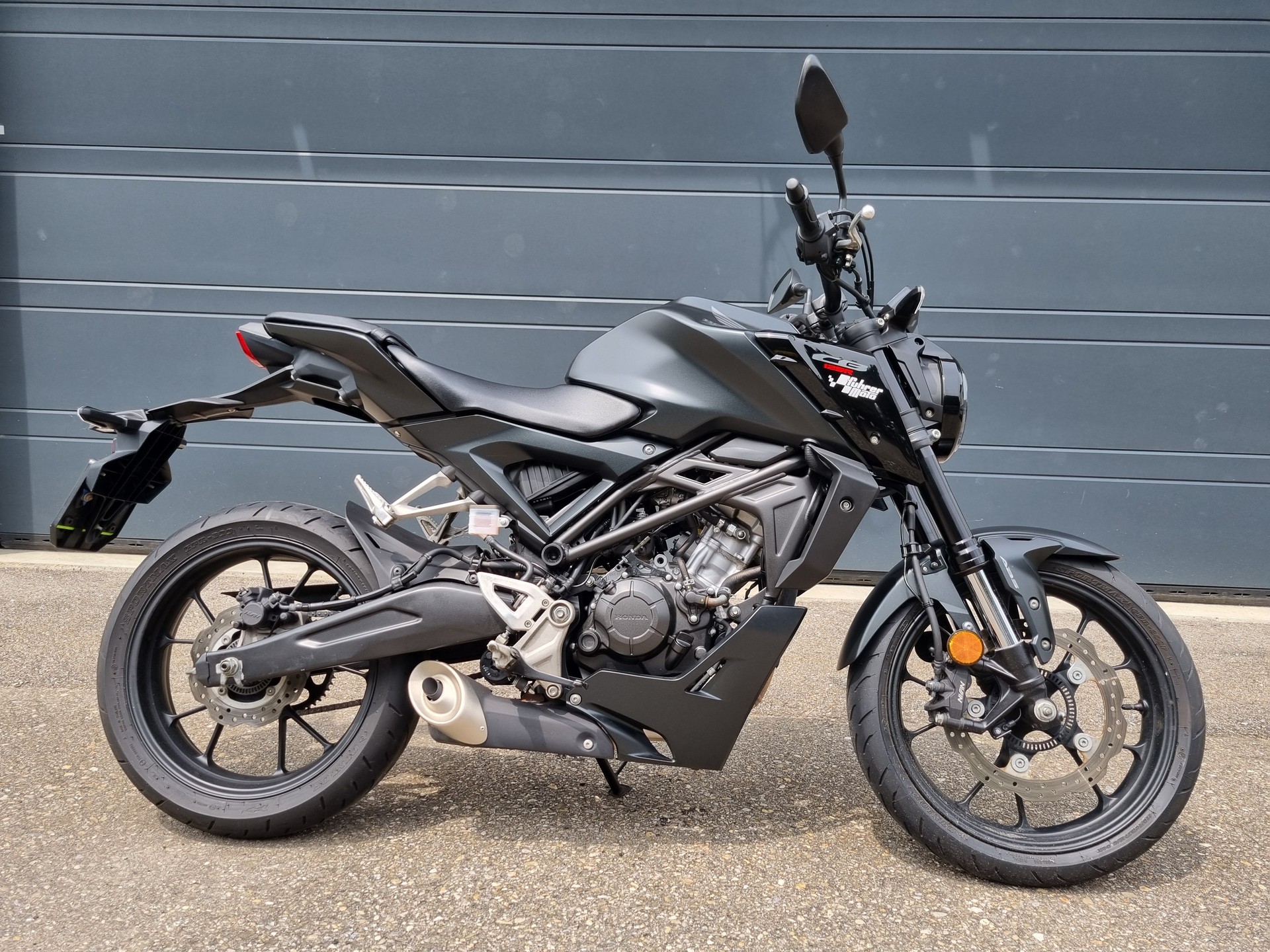 HONDA CB 125 R