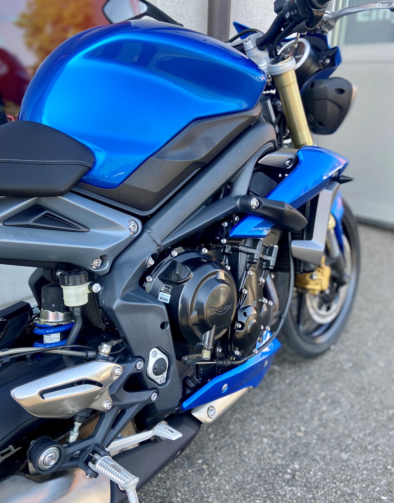 TRIUMPH Triumph Street Triple 675-showroom-element-3