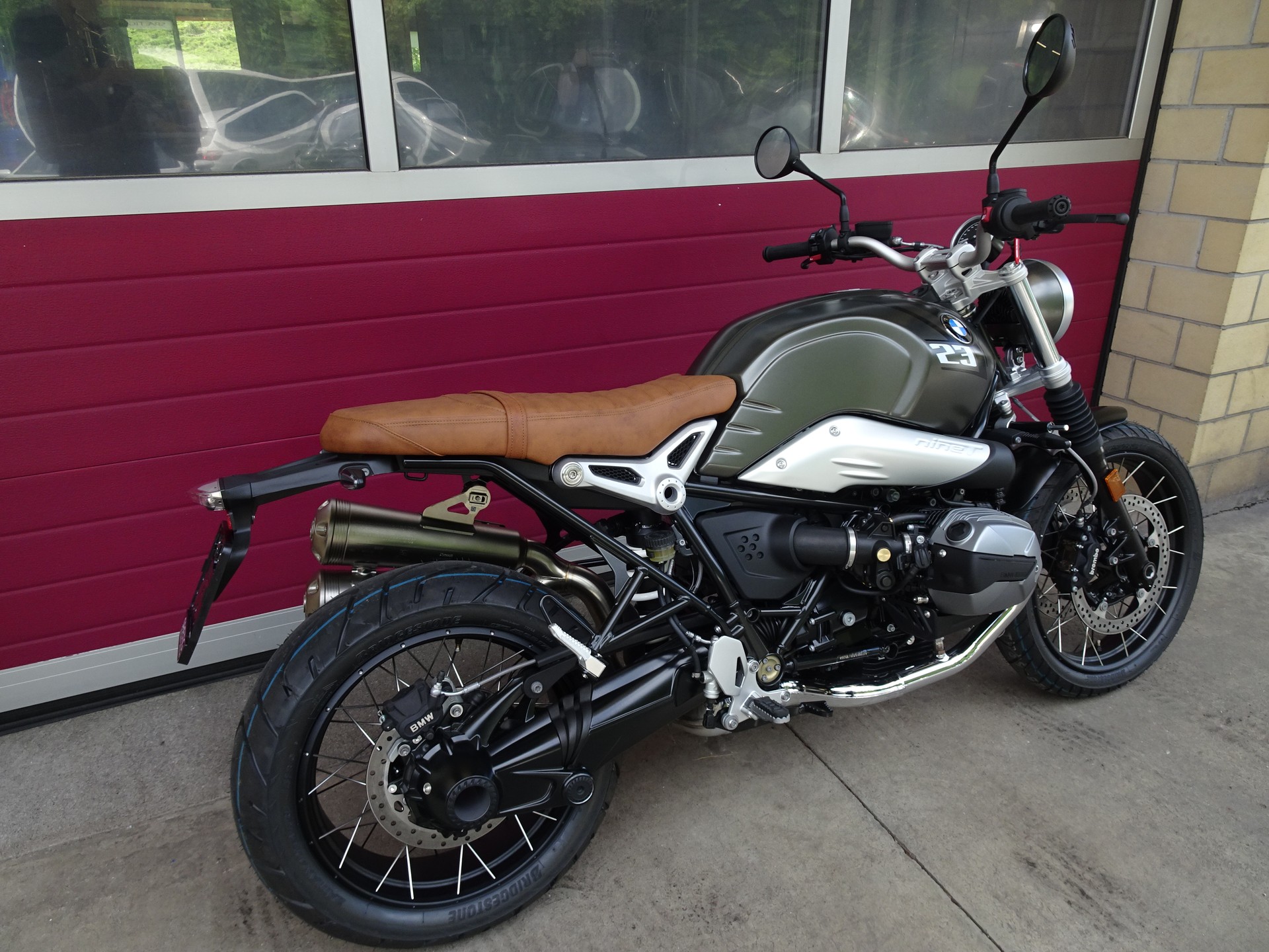BMW R nineT Scrambler-showroom-element-3