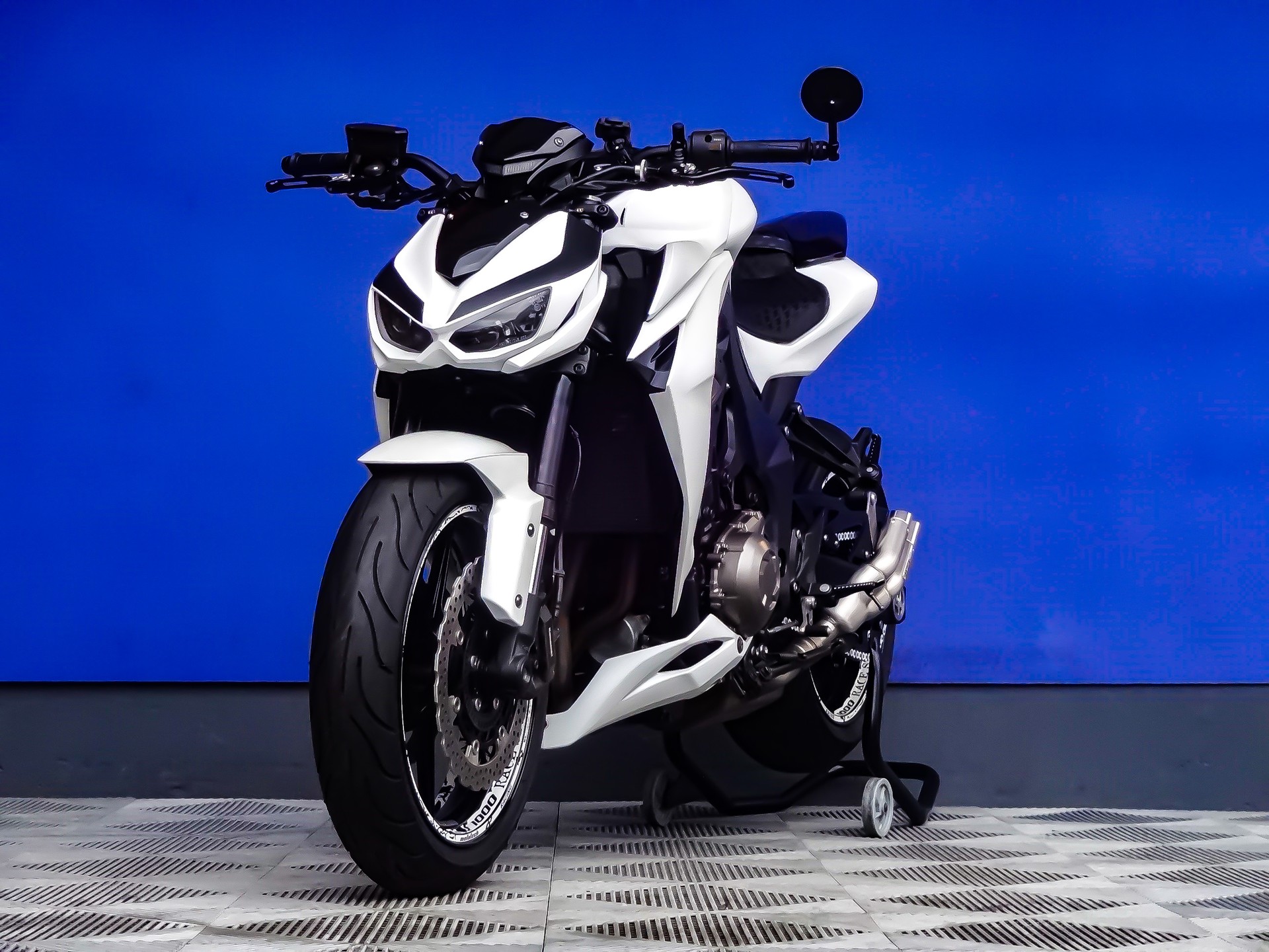 KAWASAKI Z 1000 Special Edition ABS-showroom-element-3