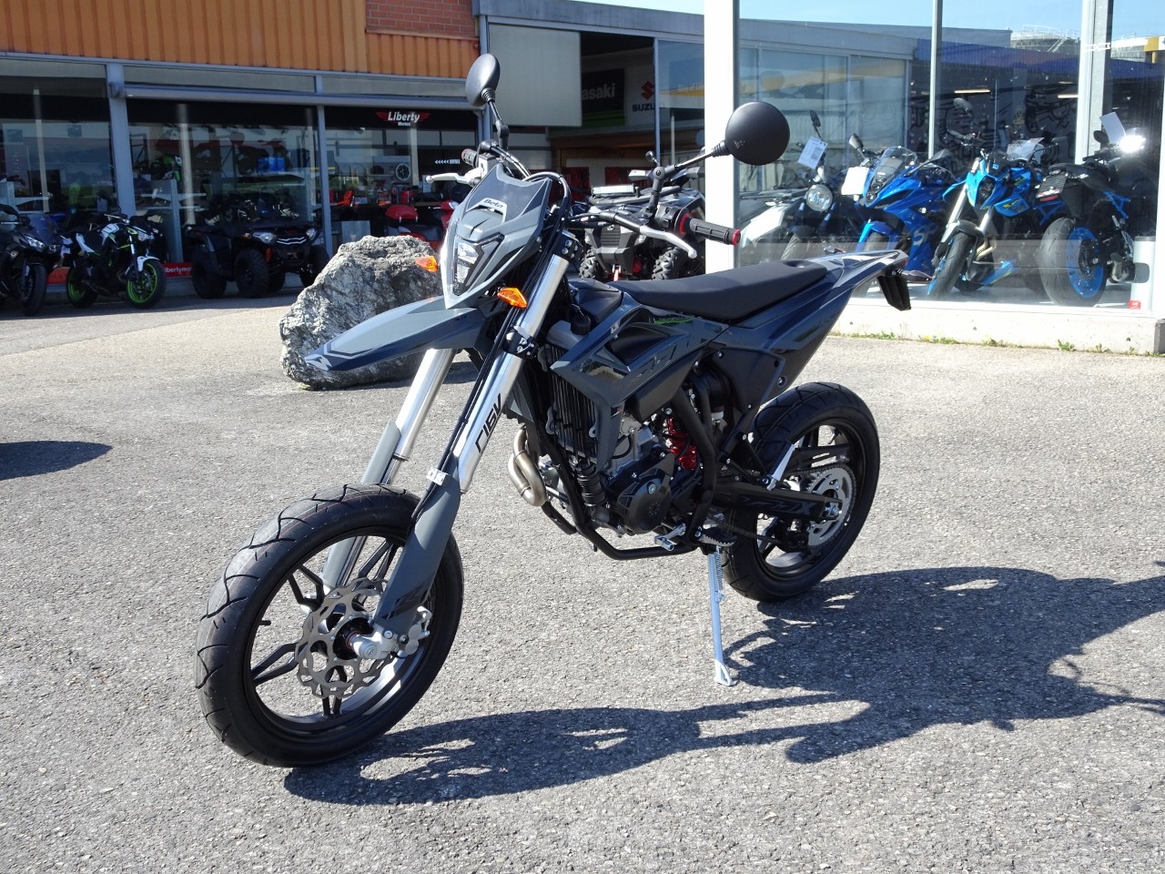 BETA RR 125 T Motard-showroom-element-3