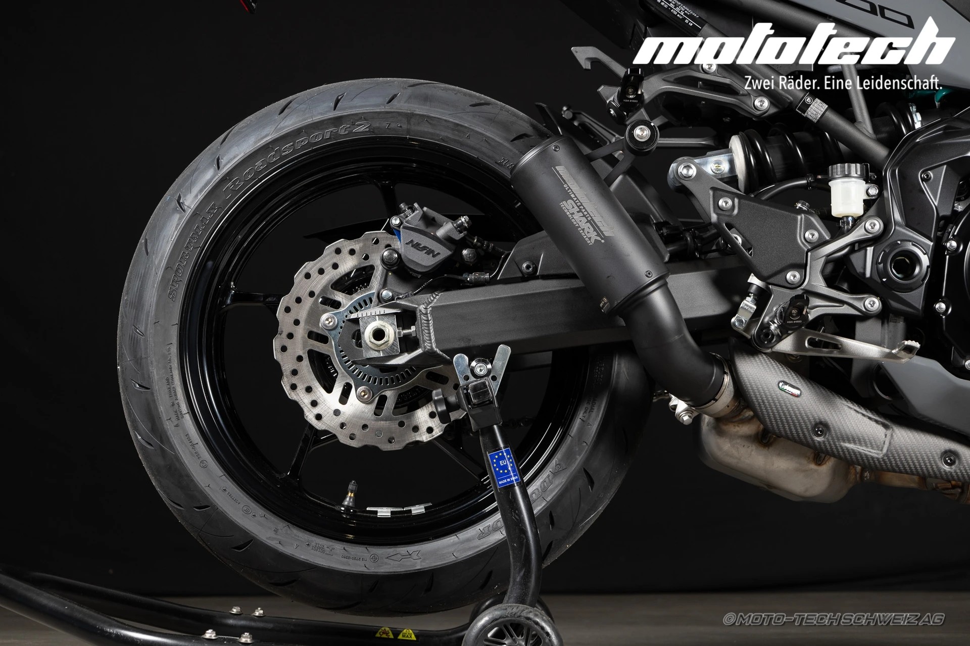 KAWASAKI Z 900-image-9