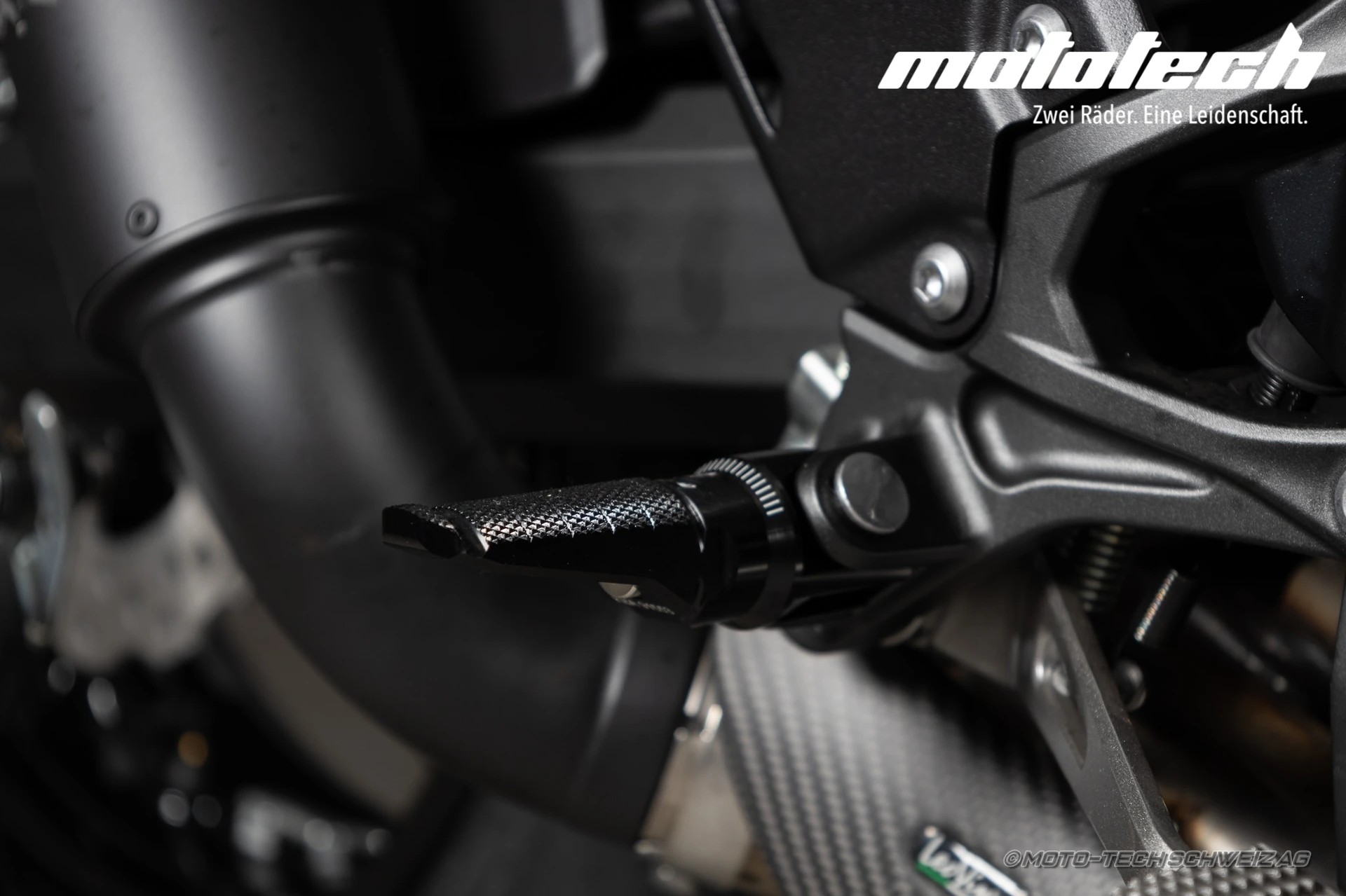 KAWASAKI Z 900-image-8