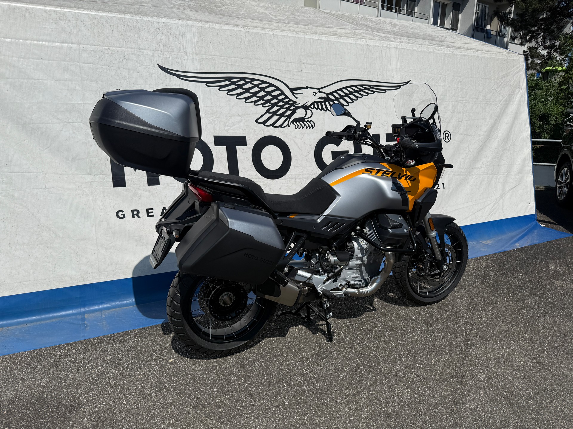 MOTO GUZZI Stelvio PFF-RAS-showroom-element-2