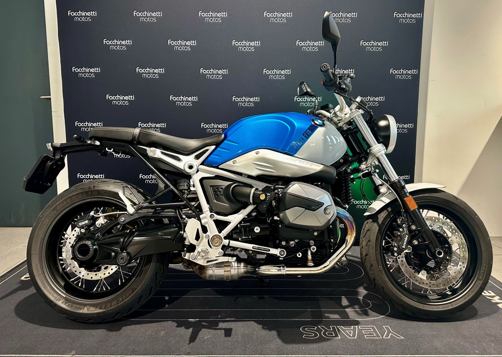 BMW R nineT Pure