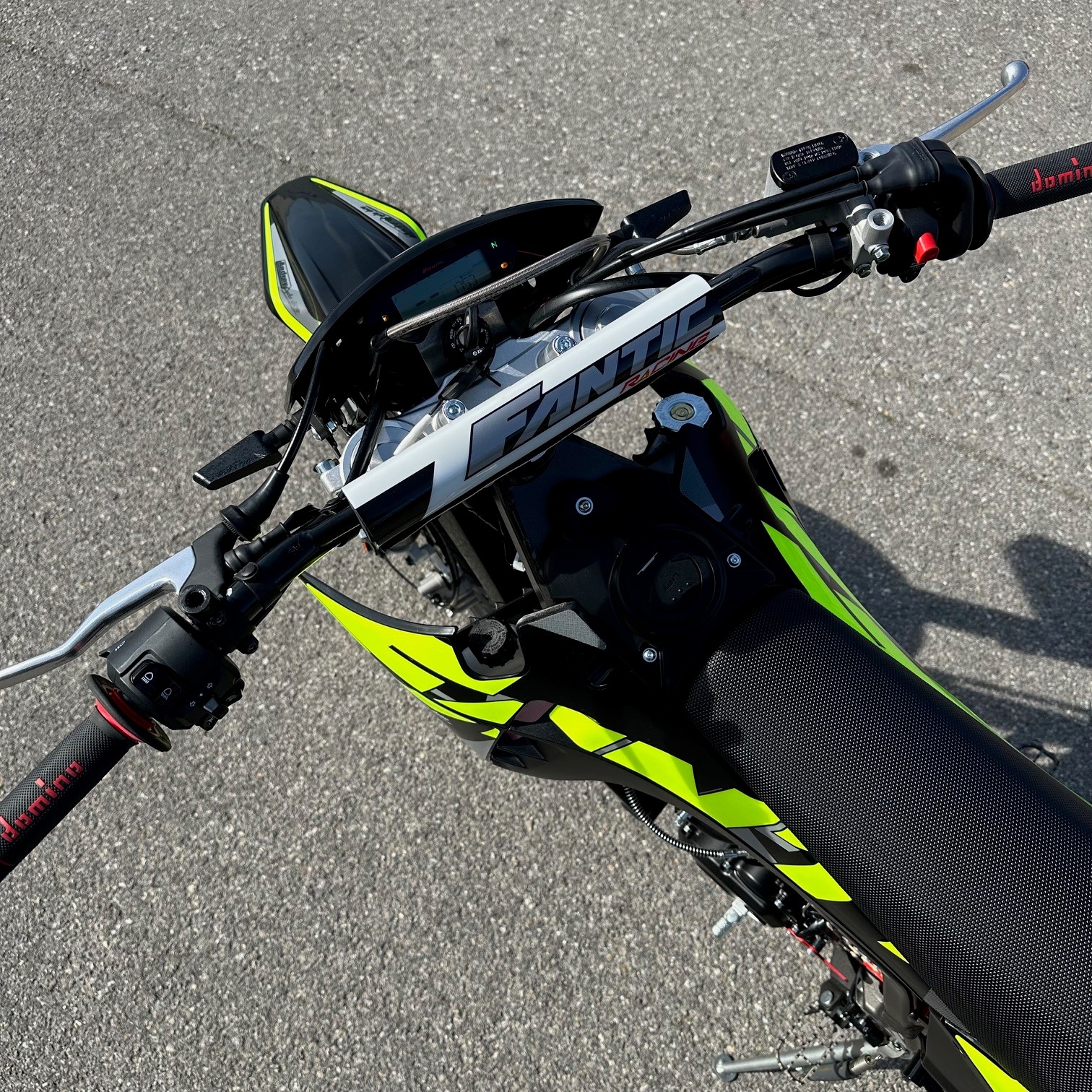 FANTIC XMF 125 Motard-image-12