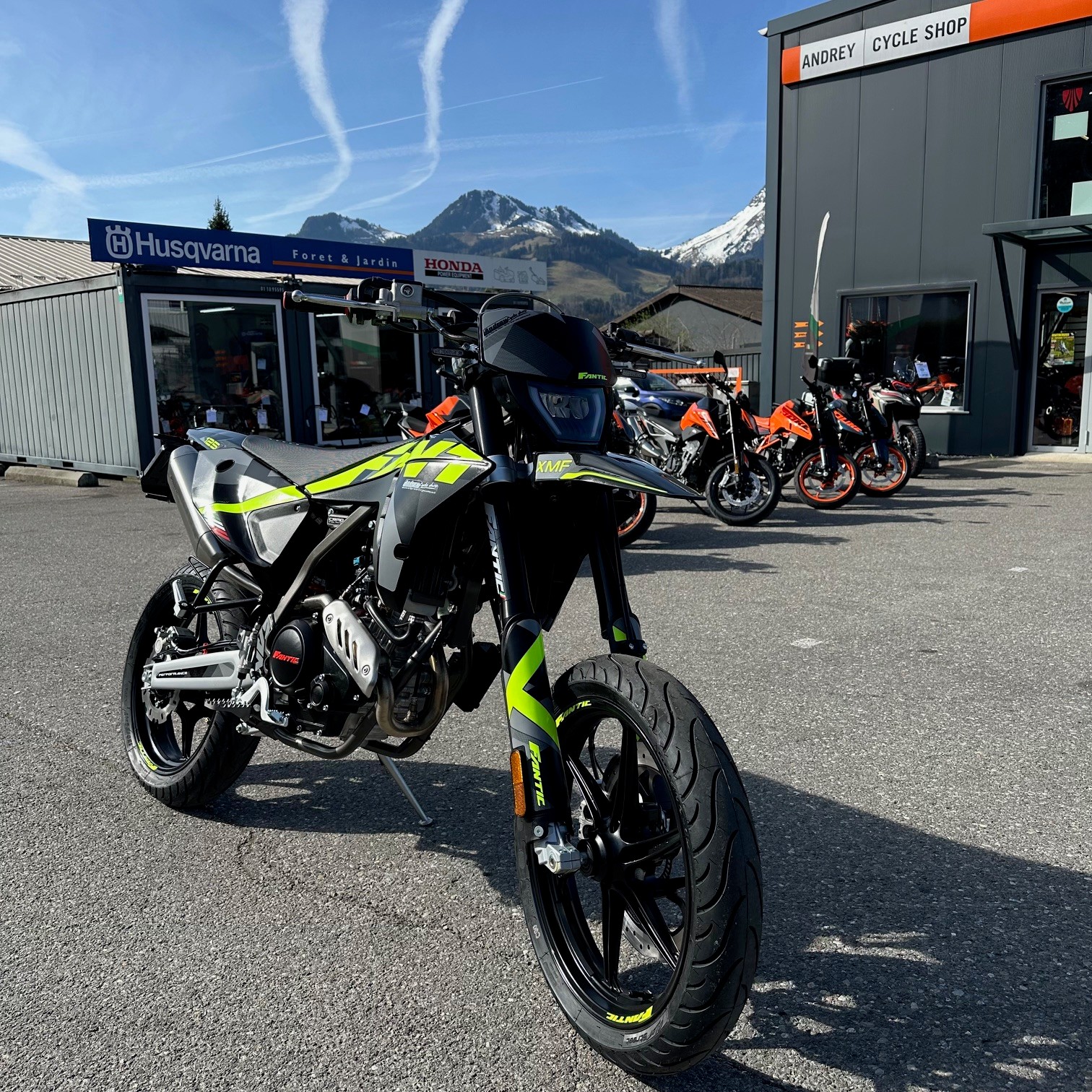 FANTIC XMF 125 Motard-image-4