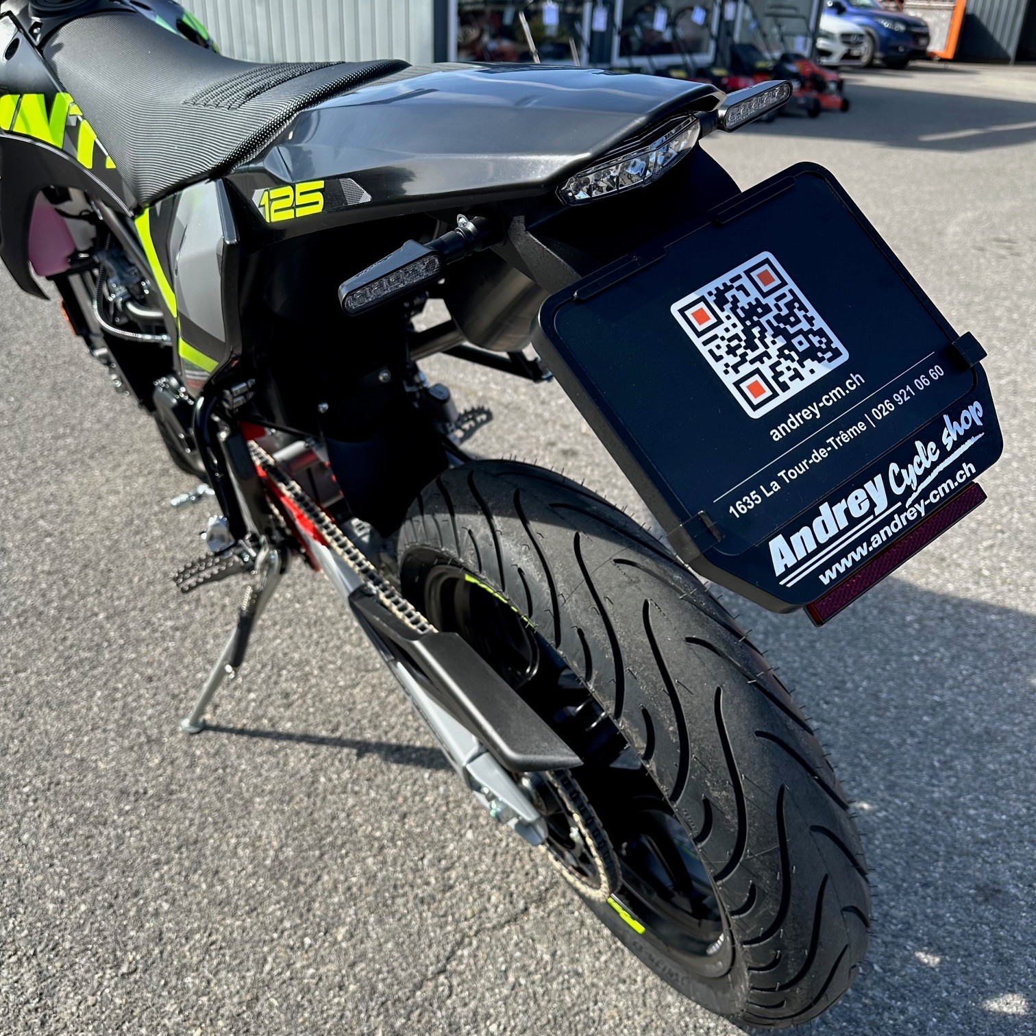 FANTIC XMF 125 Motard-image-10