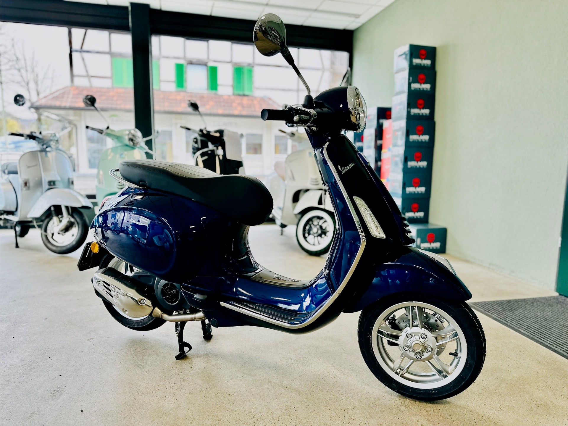 PIAGGIO Vespa 125 Primavera-image-1