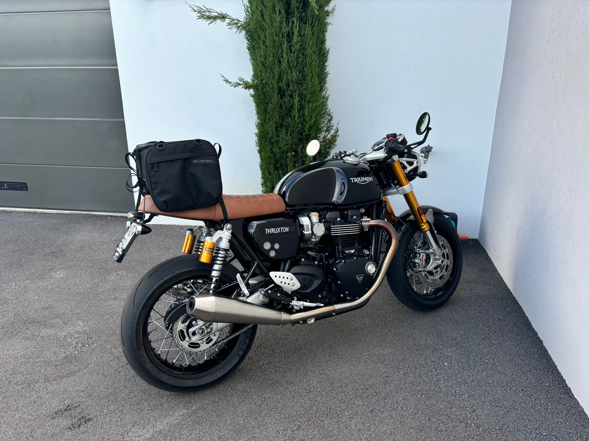 TRIUMPH Thruxton 1200 i RS ABS-image-3