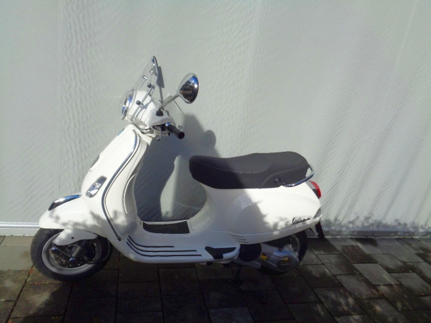 PIAGGIO VESPA LX 125 3VIE-showroom-element-2