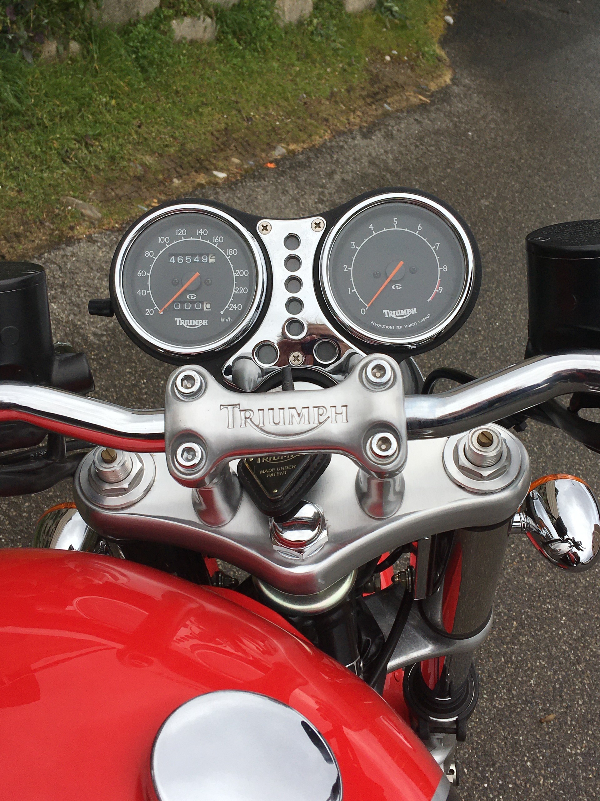 TRIUMPH Thunderbird 900 Sport-image-3