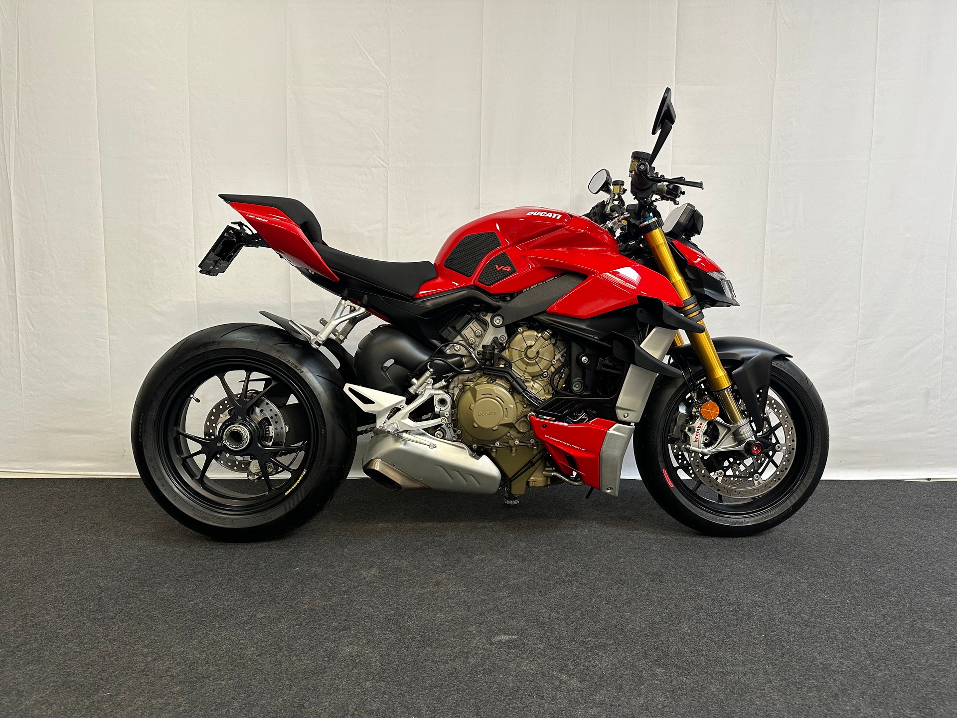 DUCATI Streetfighter V4 S
