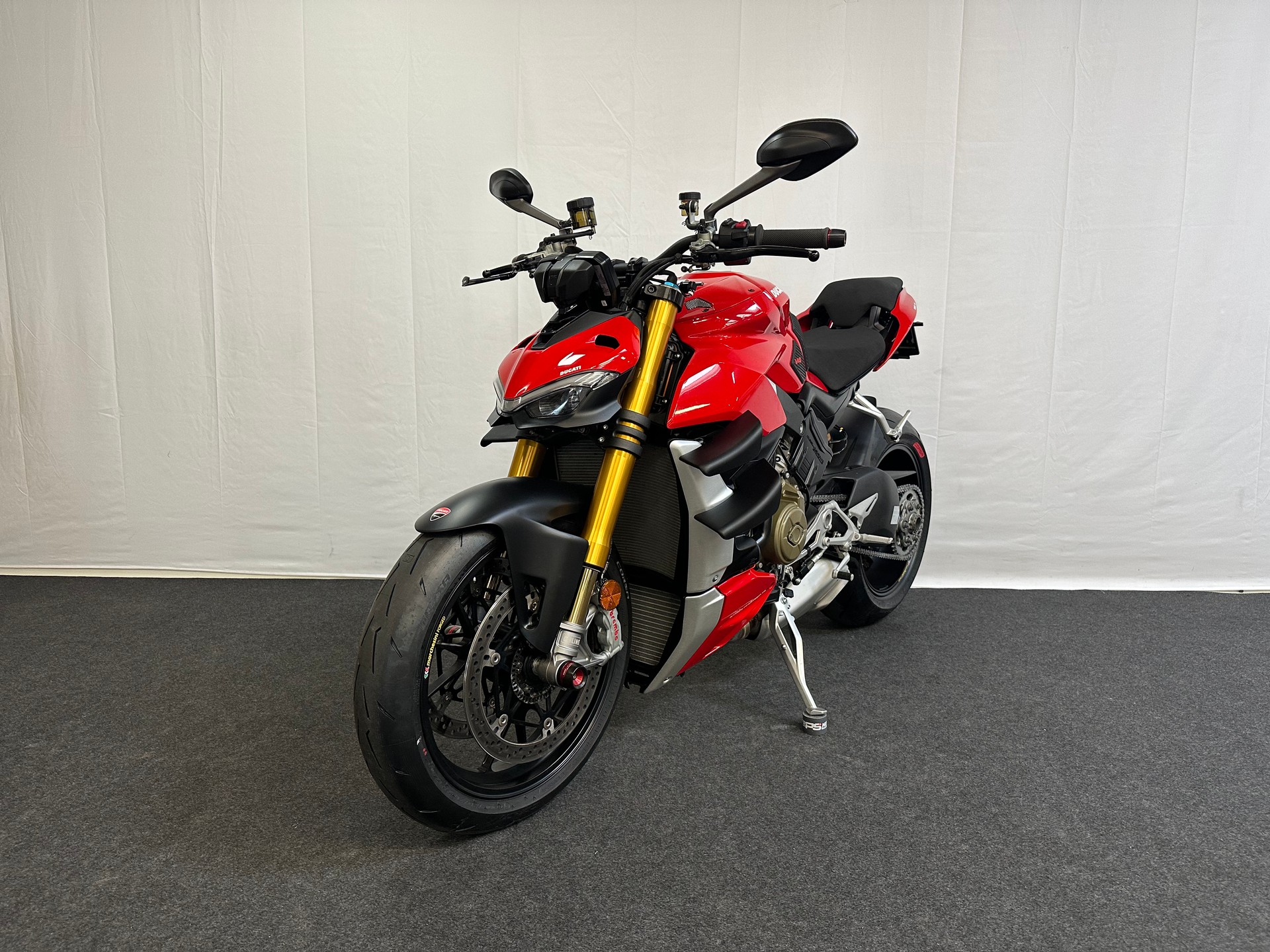 DUCATI Streetfighter V4 S-showroom-element-2