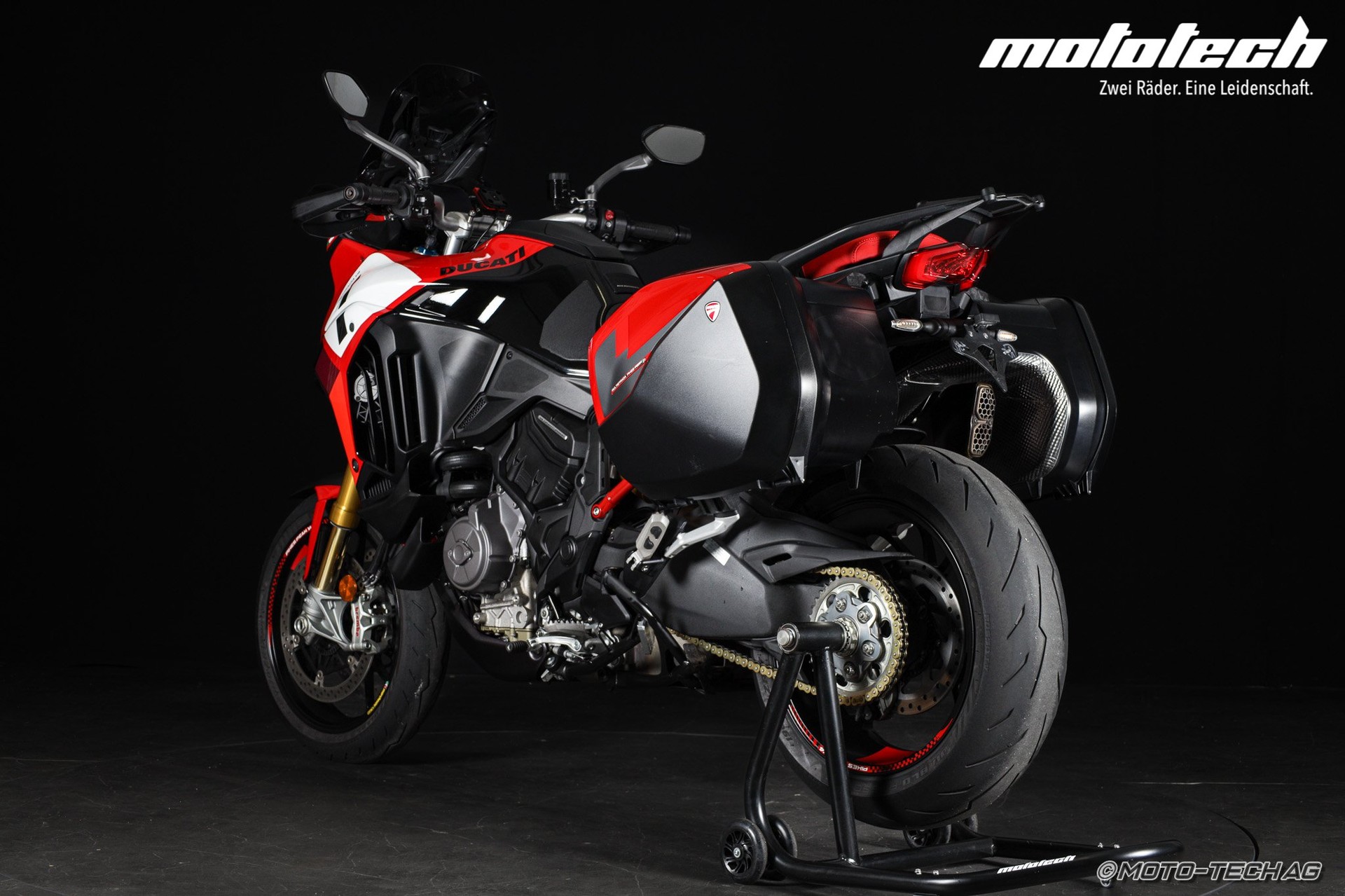 DUCATI Multistrada V4 Pikes Peak Radar-showroom-element-3