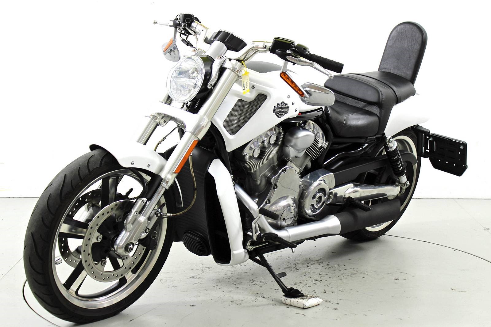 HARLEY-DAVIDSON VRSCF-showroom-element-2