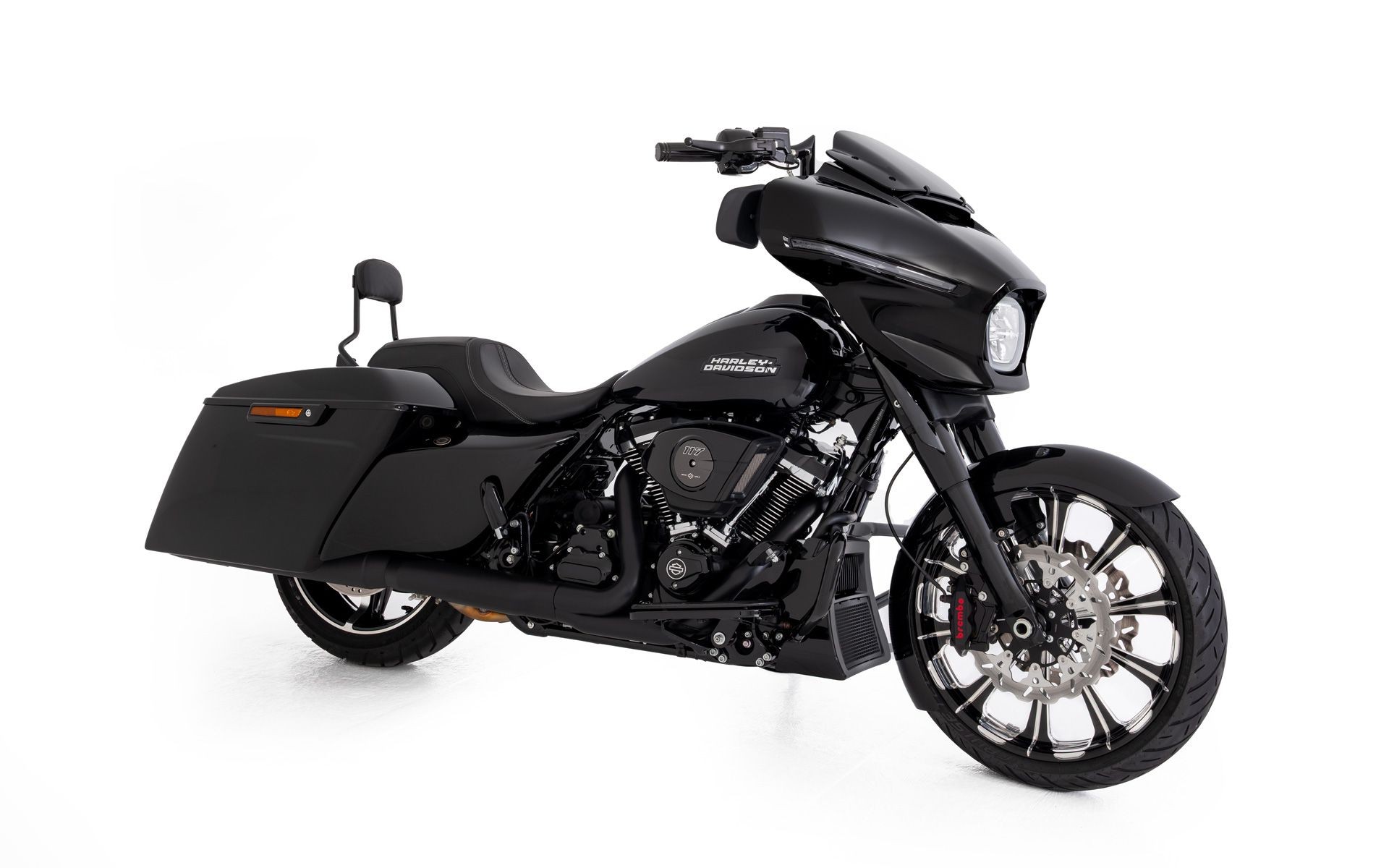 HARLEY-DAVIDSON FLHX Street Glide Black Finish 117
