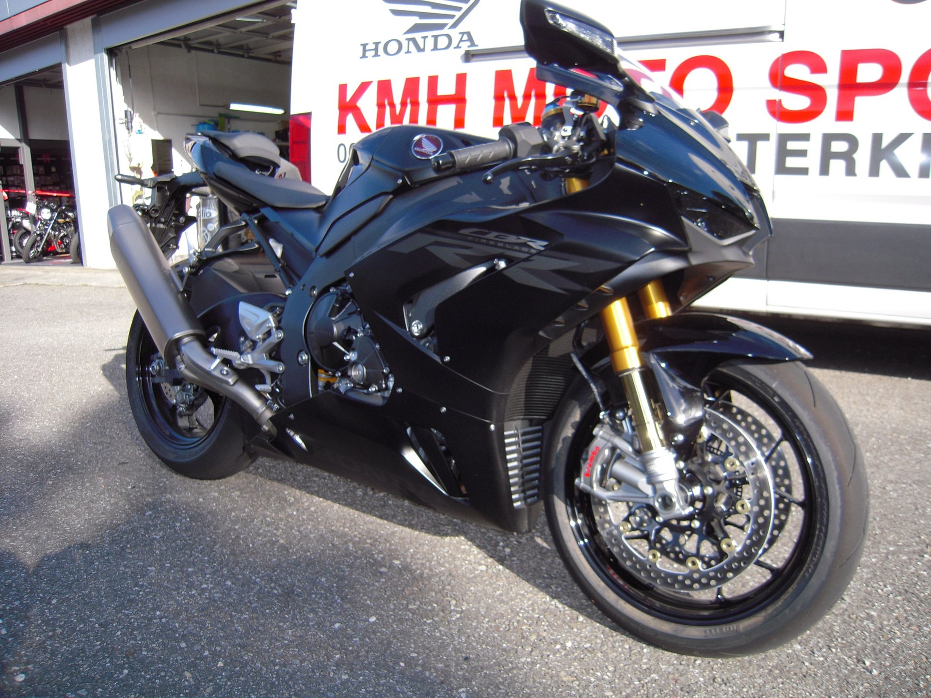 HONDA CBR 1000 RR-R SP-image-5