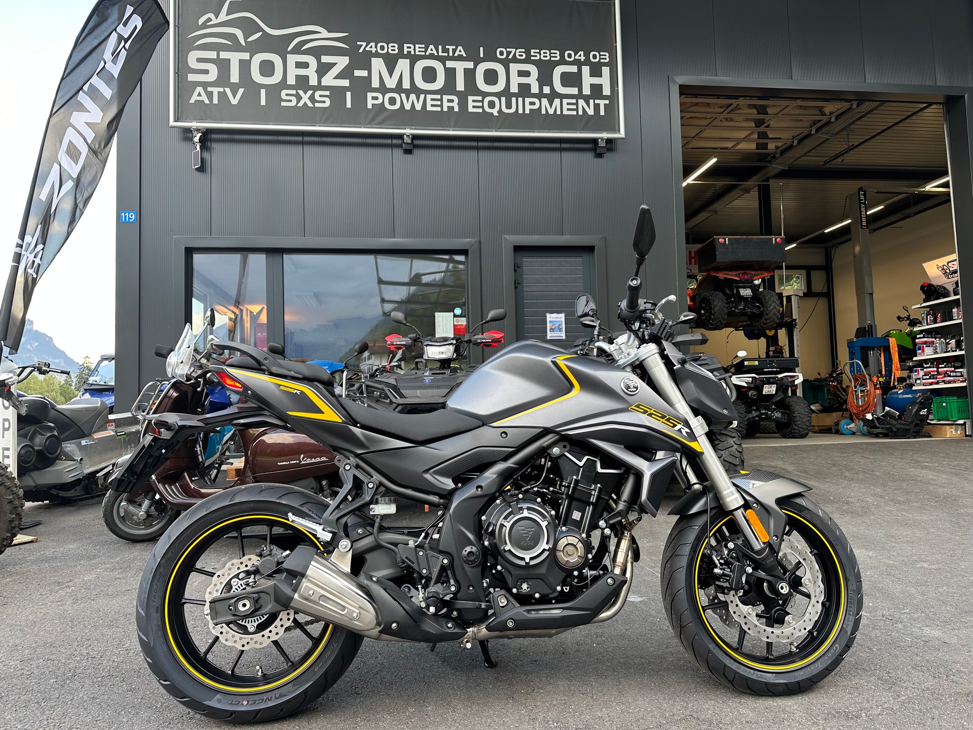 VOGE NAKED 525 R