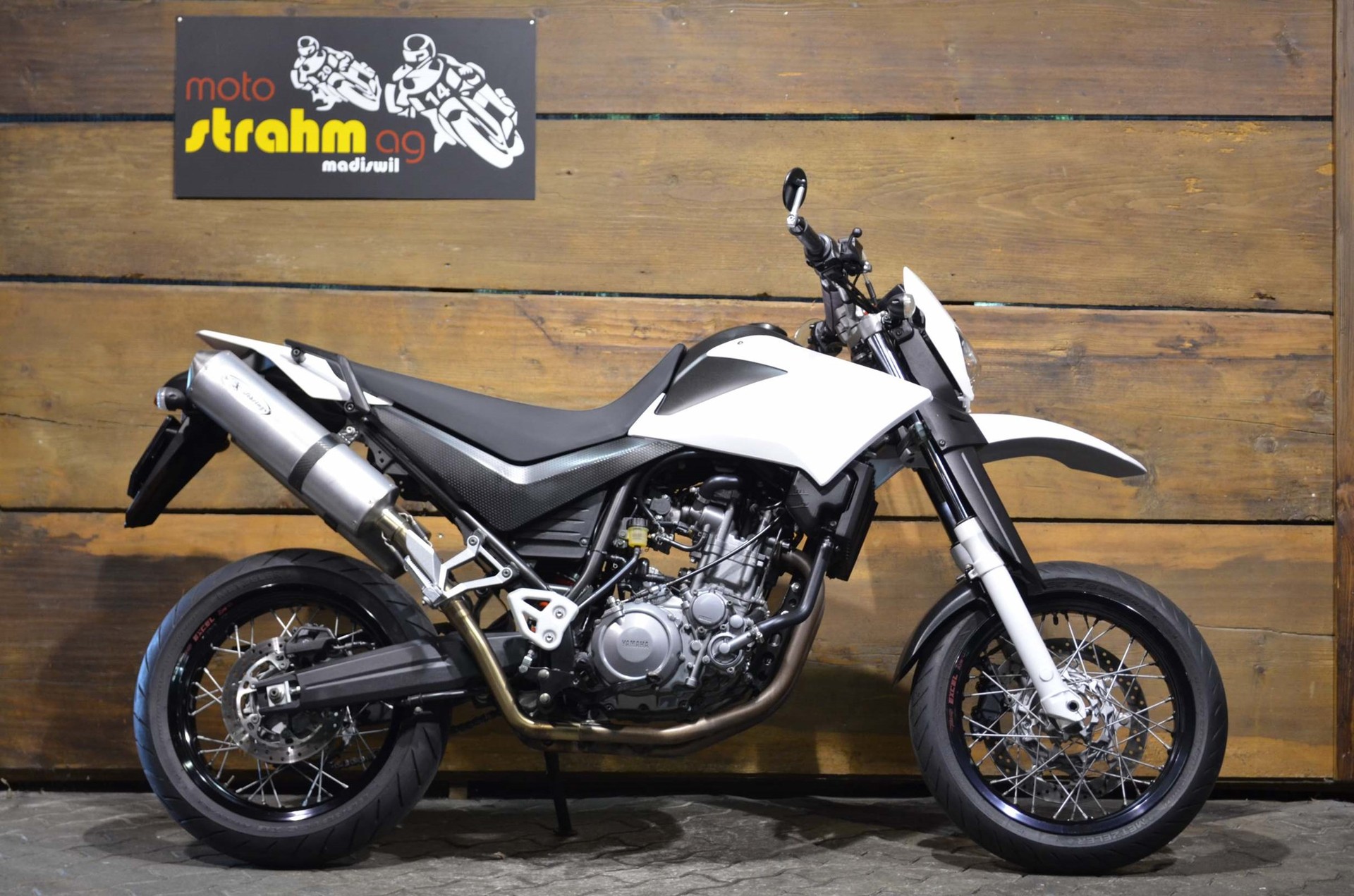 YAMAHA XT 660 X SM-showroom-element-1