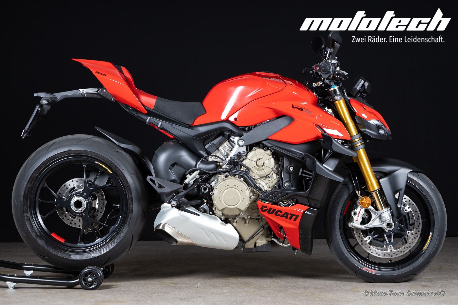 DUCATI Streetfighter V4 S *GET READY Ab 3.90% Leasing*-showroom-element-1
