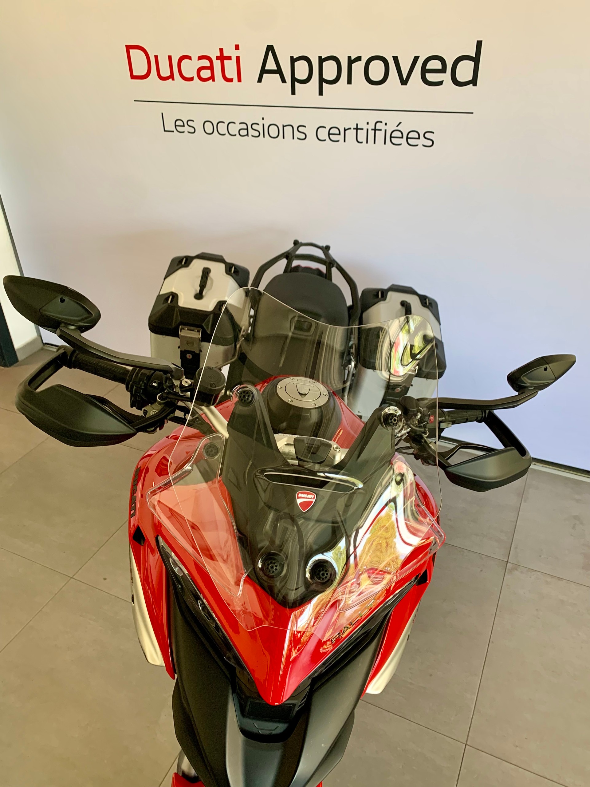 DUCATI Multistrada V4 Rally Travel  Adventure-showroom-element-3