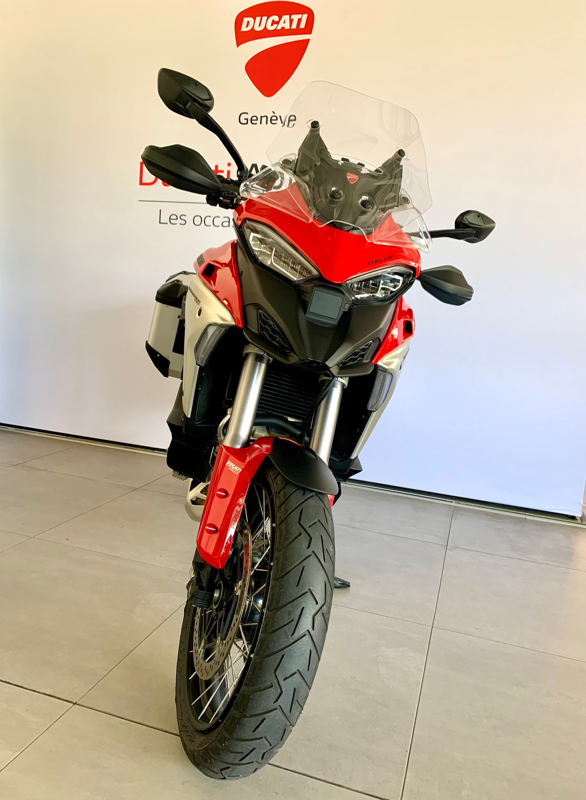DUCATI Multistrada V4 Rally Travel  Adventure-showroom-element-2