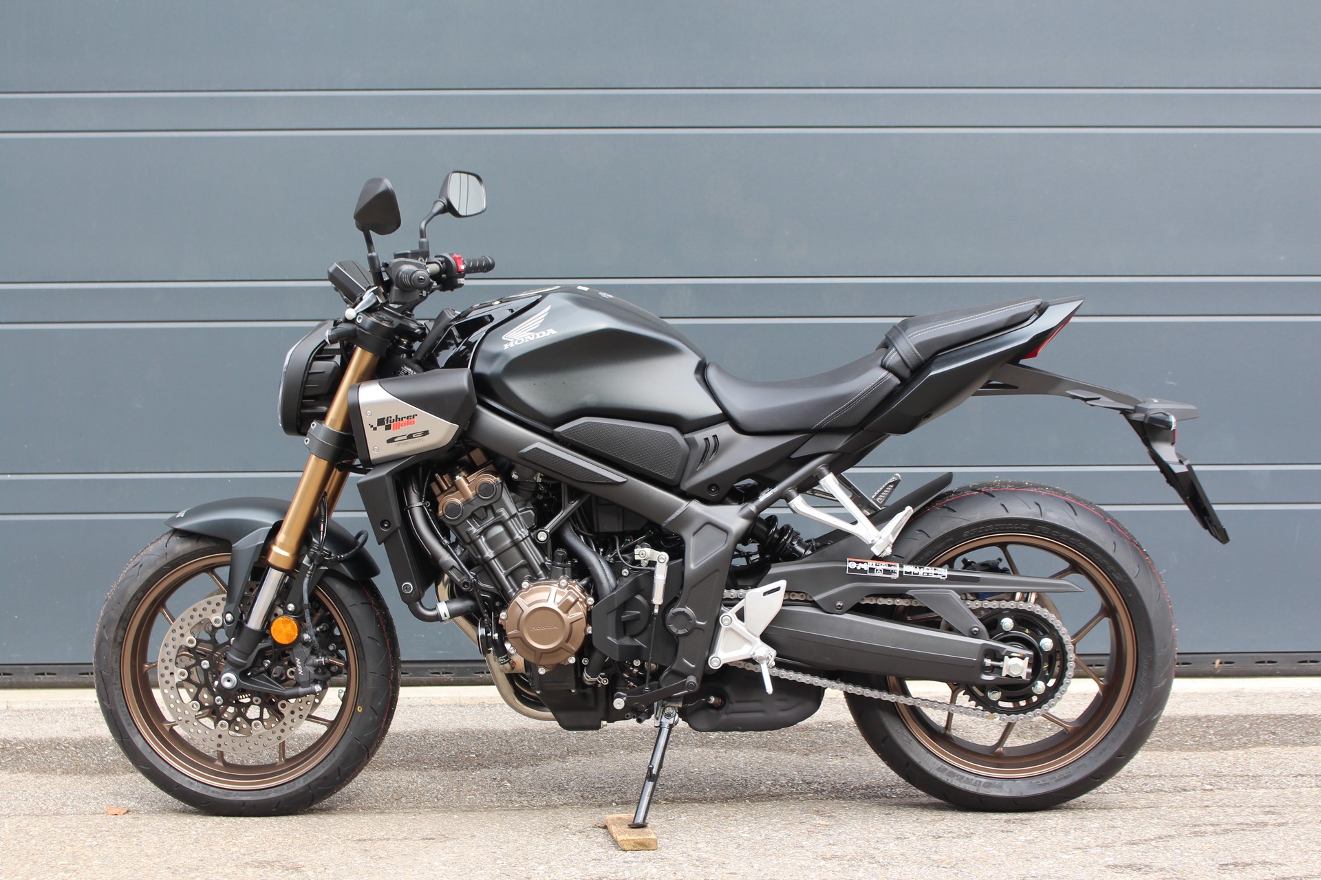 HONDA CBR 650 R-showroom-element-1