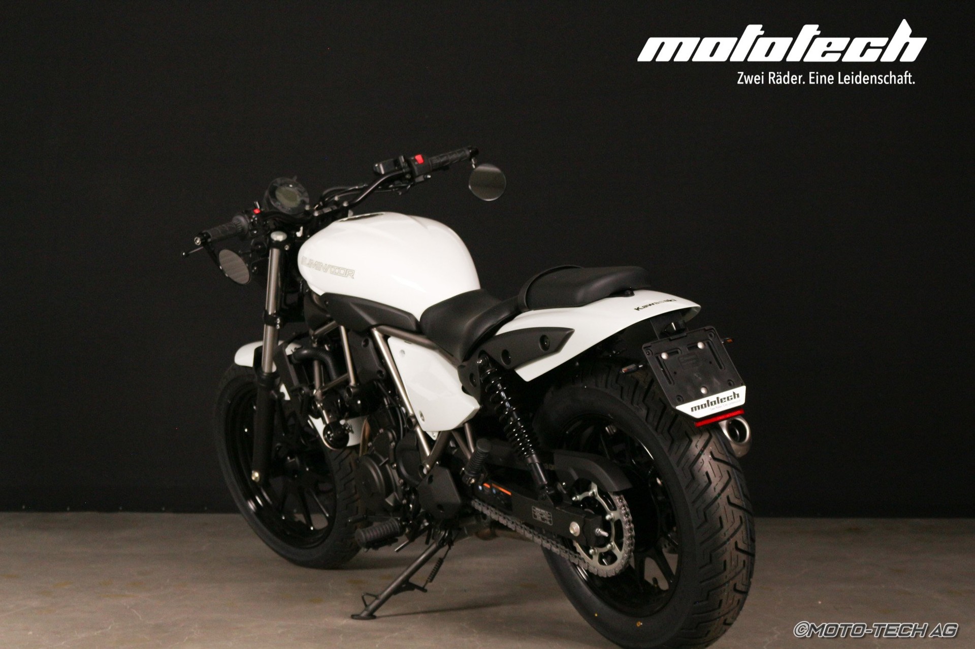 KAWASAKI Eliminator 500 White Custom-showroom-element-3