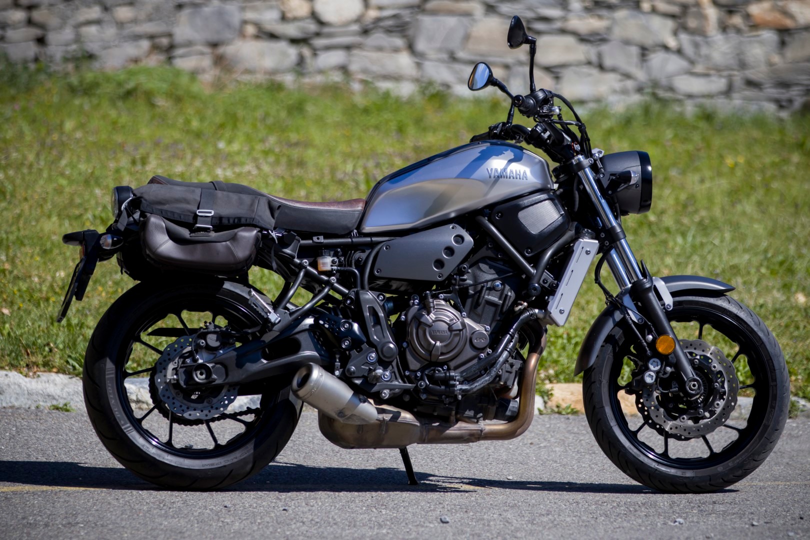 YAMAHA XSR 700-image-2
