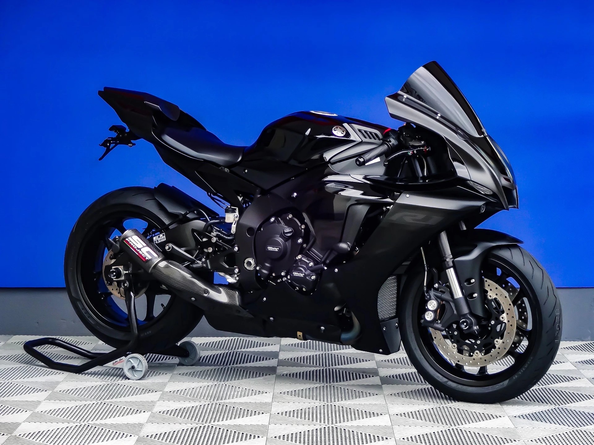 YAMAHA YZF-R1 ABS-showroom-element-1