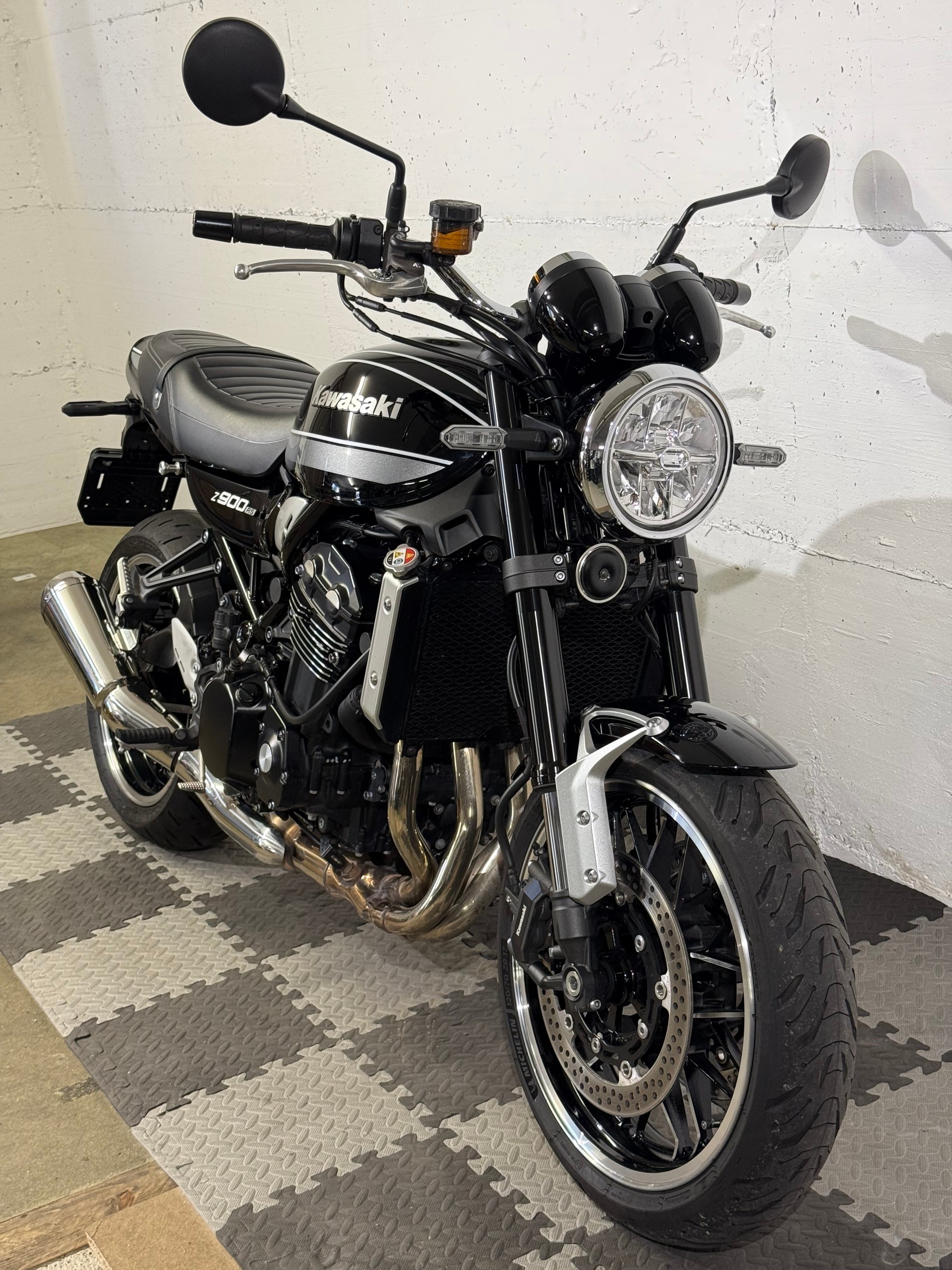 KAWASAKI Z 900 RS-image-2