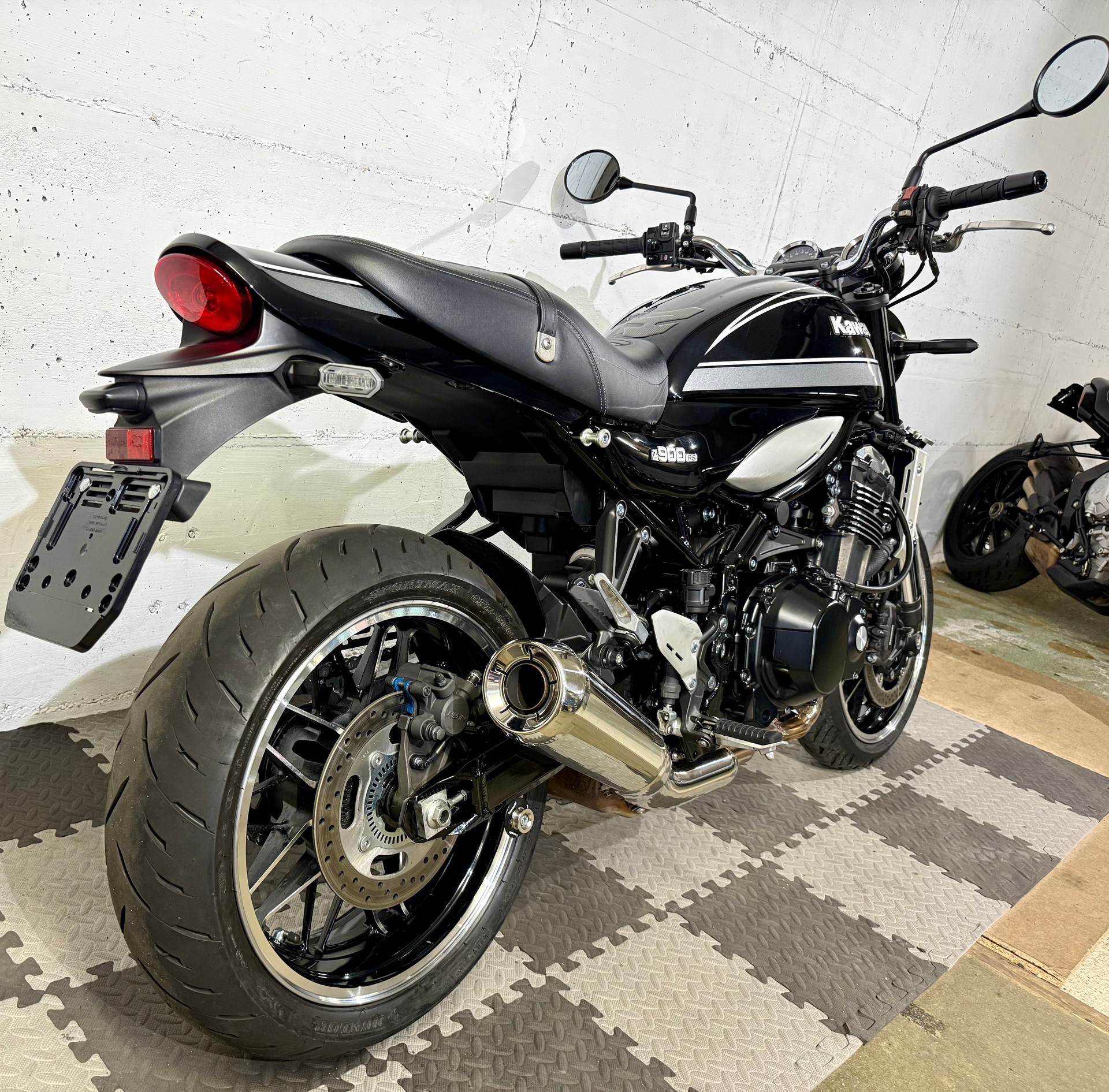 KAWASAKI Z 900 RS-image-4