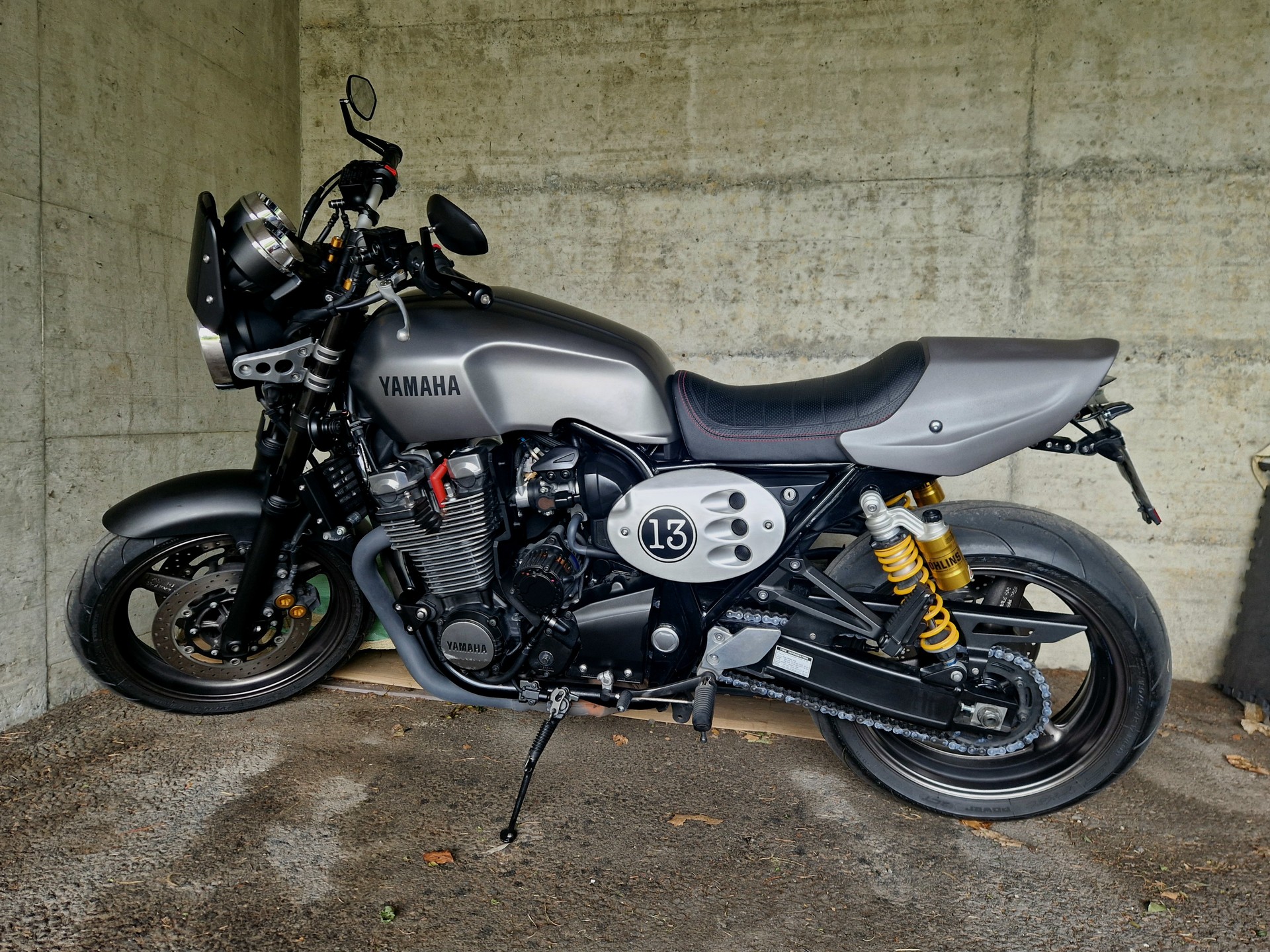 YAMAHA XJR 1300