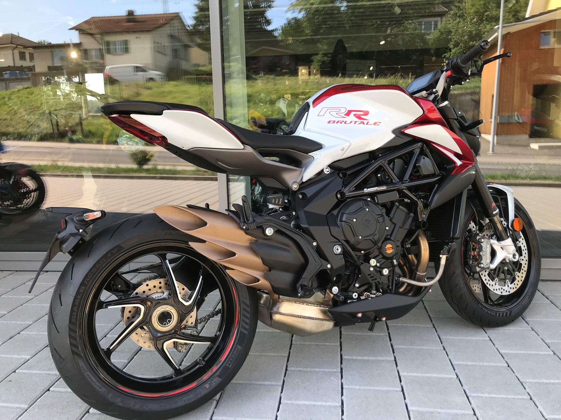 MV AGUSTA Brutale 800RR-image-1