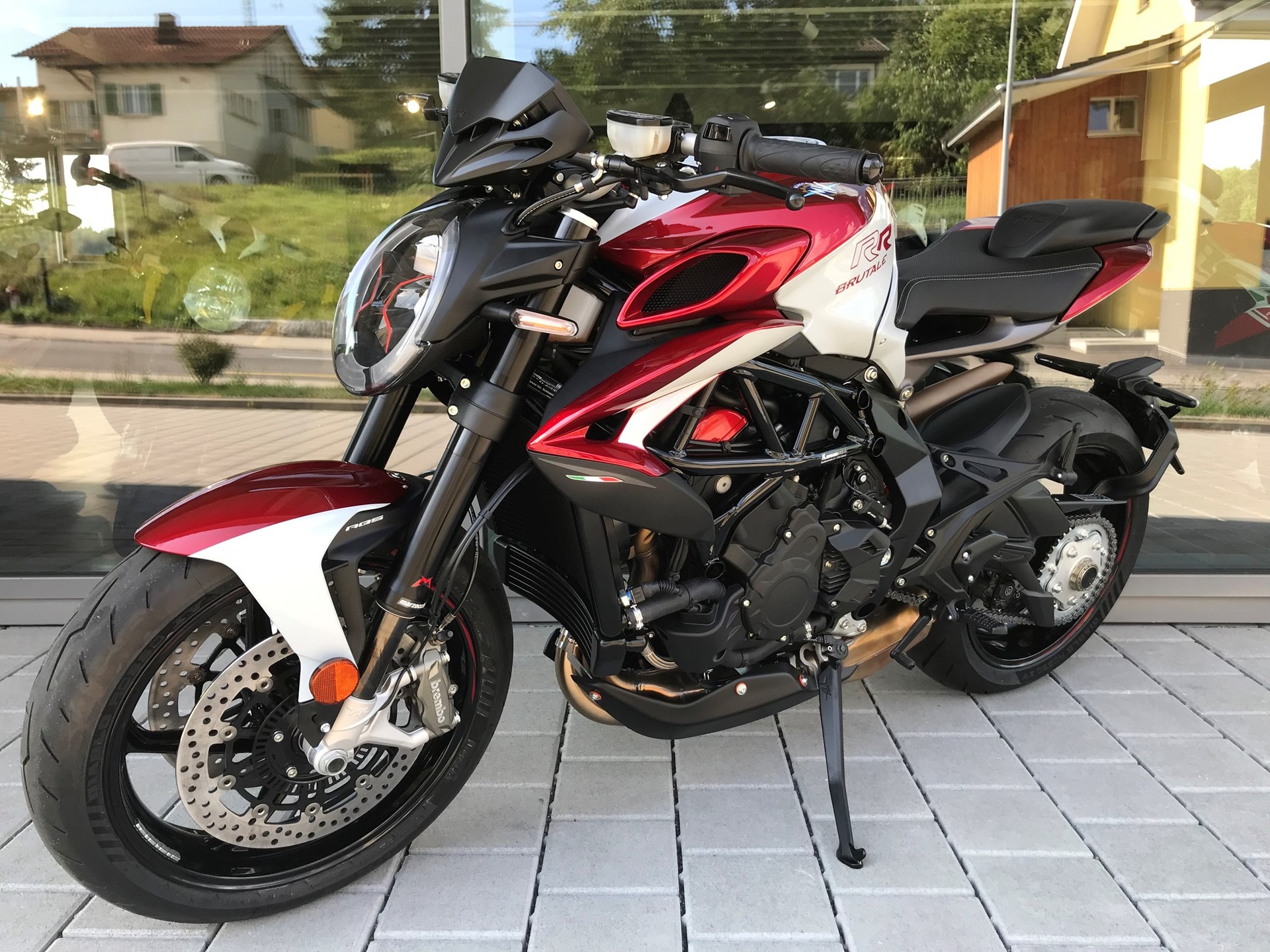 MV AGUSTA Brutale 800RR-image-2