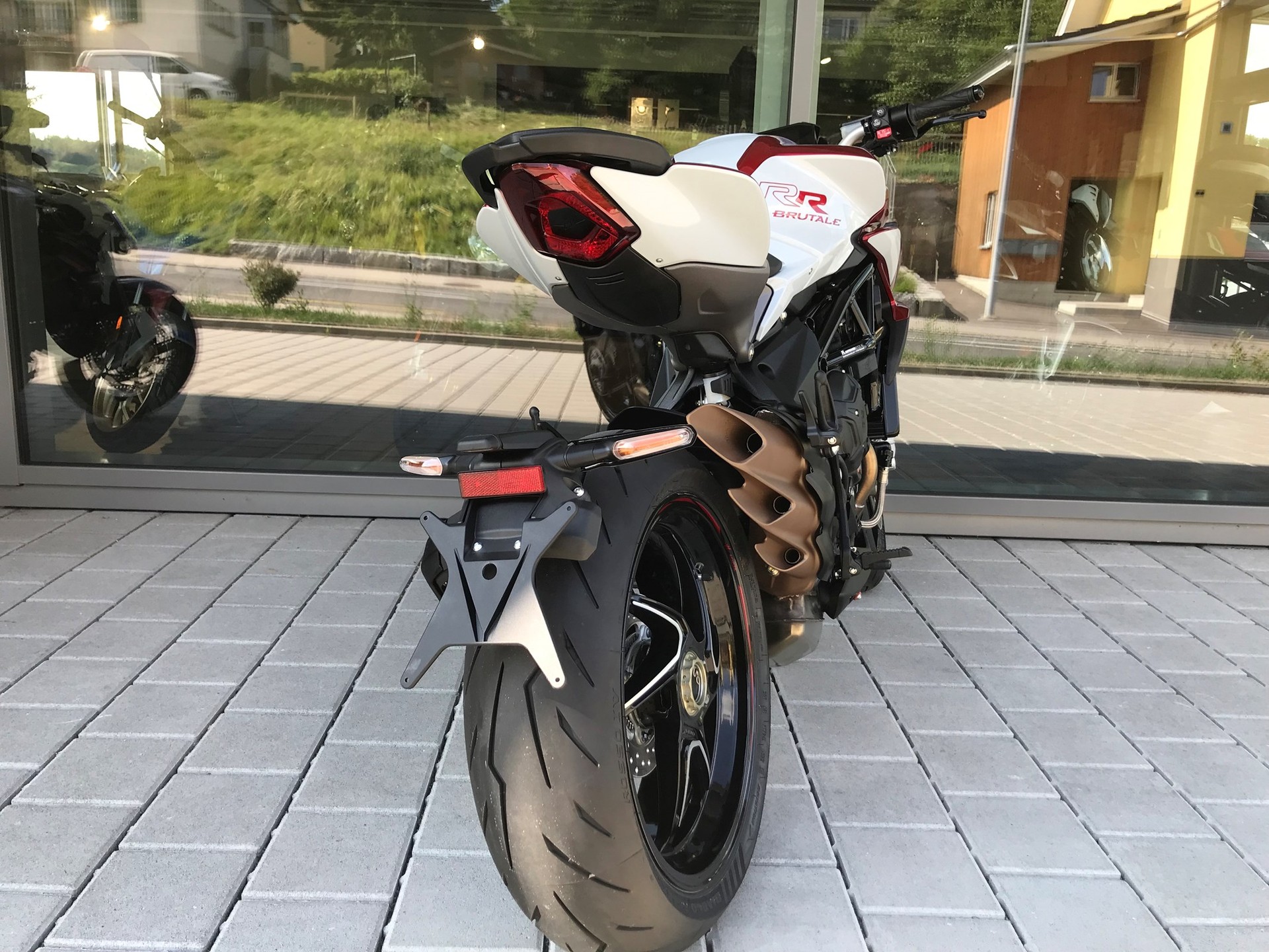 MV AGUSTA Brutale 800RR-image-3