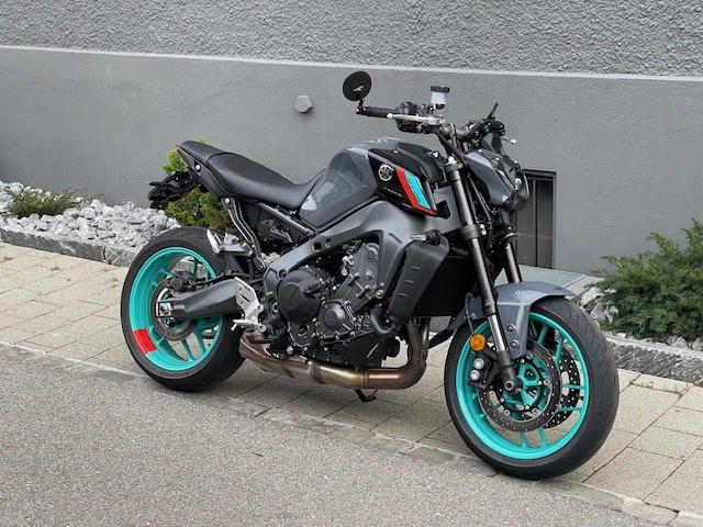 YAMAHA MT-09 2022-showroom-element-1