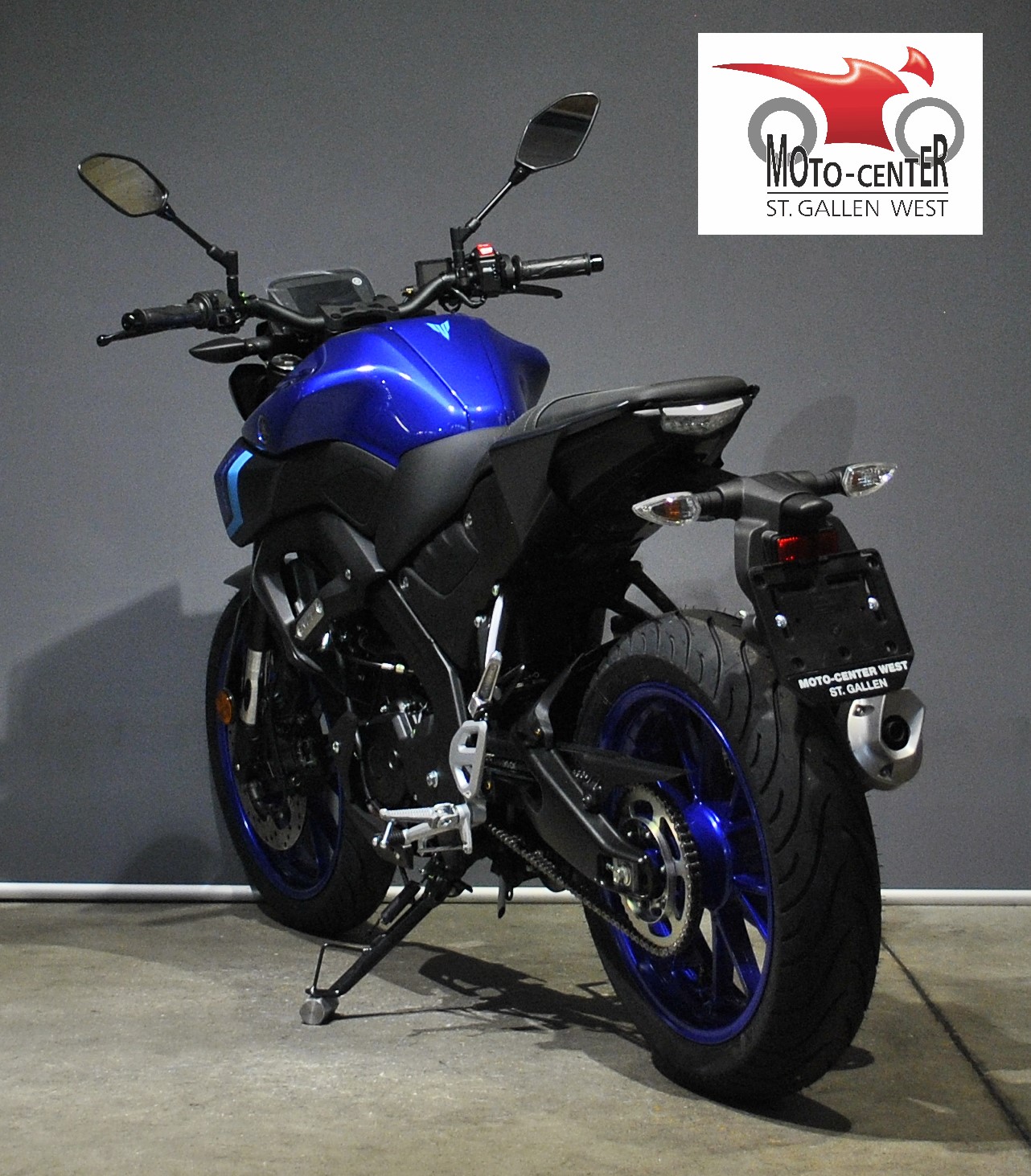 YAMAHA MT-125 ABS-showroom-element-3