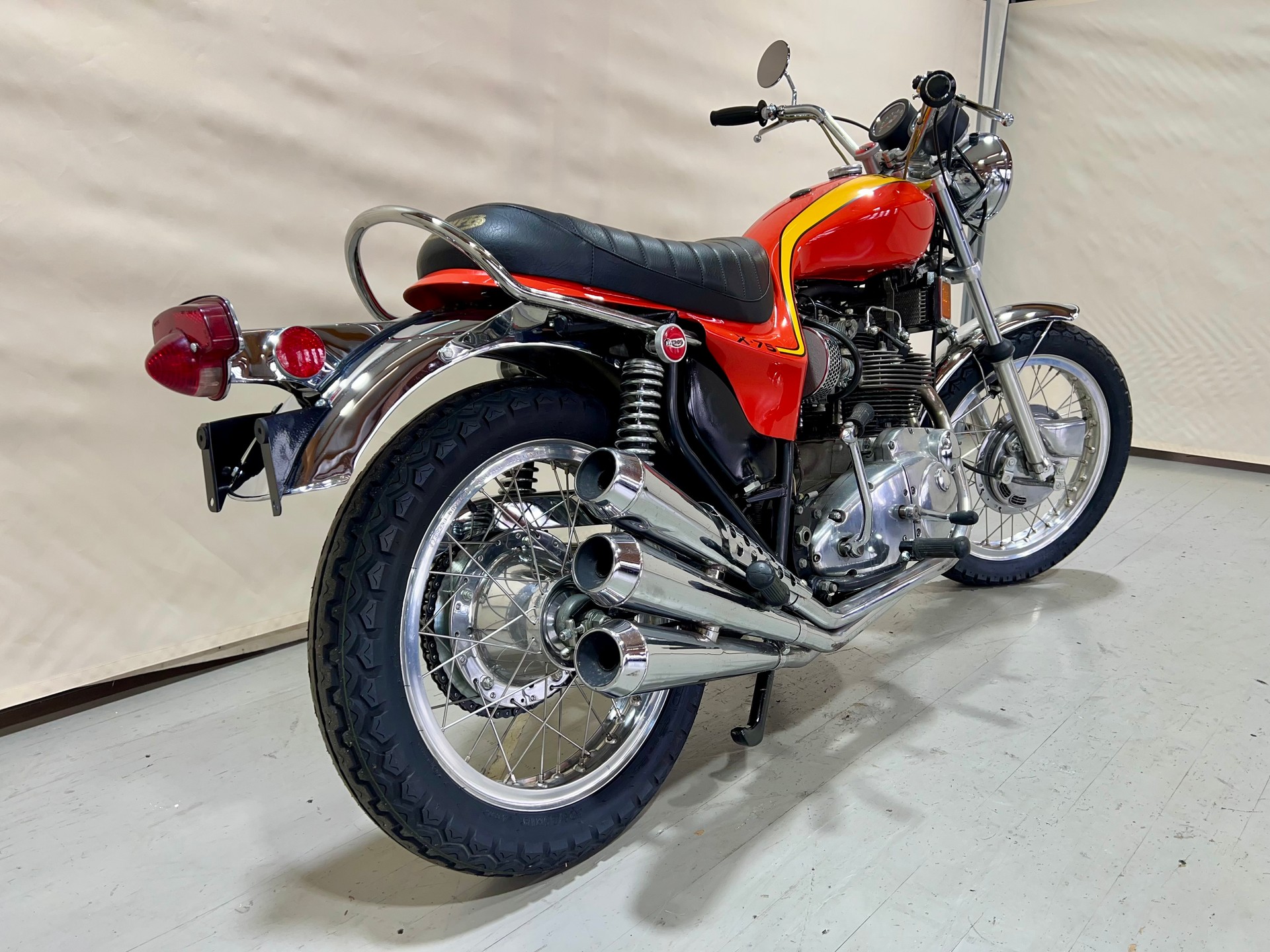 TRIUMPH X-75 Hurricane-image-9