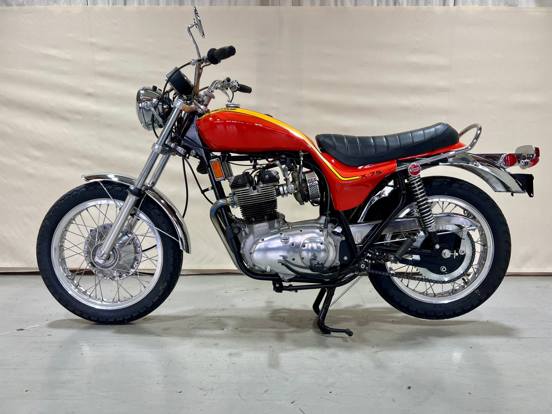 TRIUMPH X-75 Hurricane-image-4