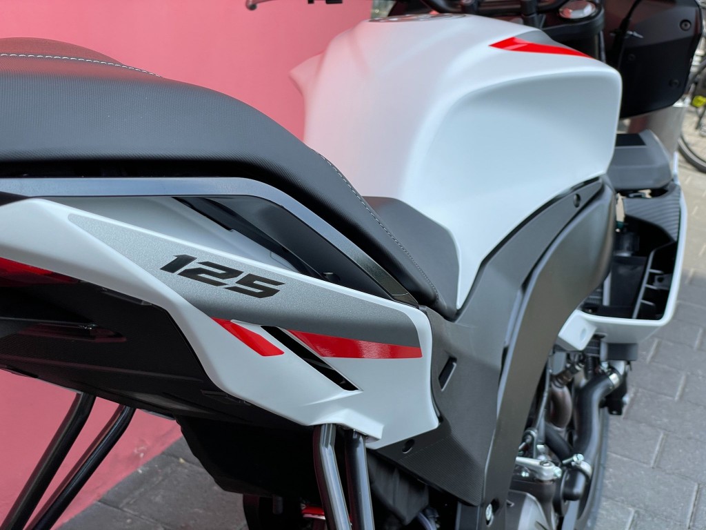 APRILIA Tuono 125 - 4 Jahre Garantie-image-14