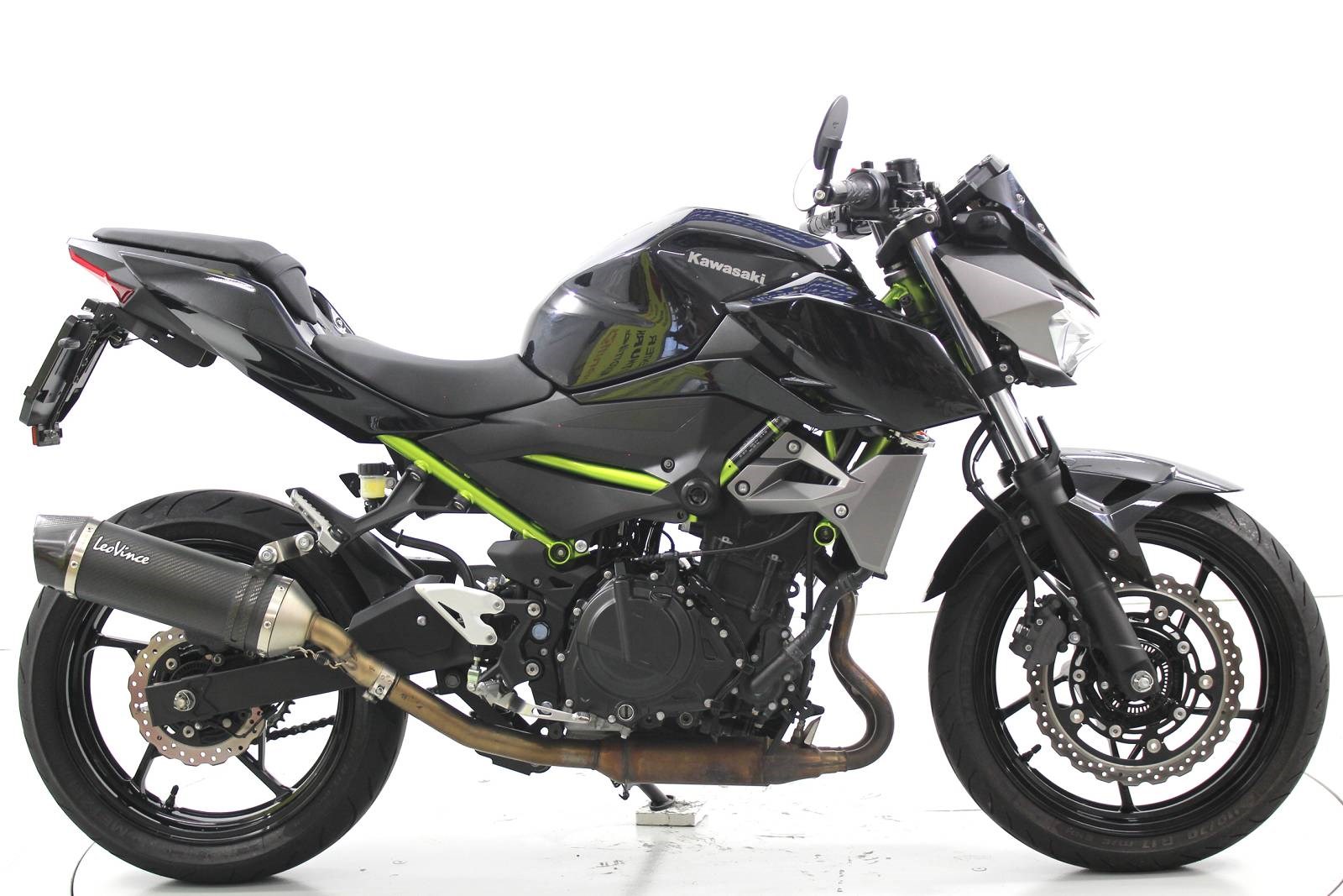 KAWASAKI Z 400 ABS-showroom-element-3