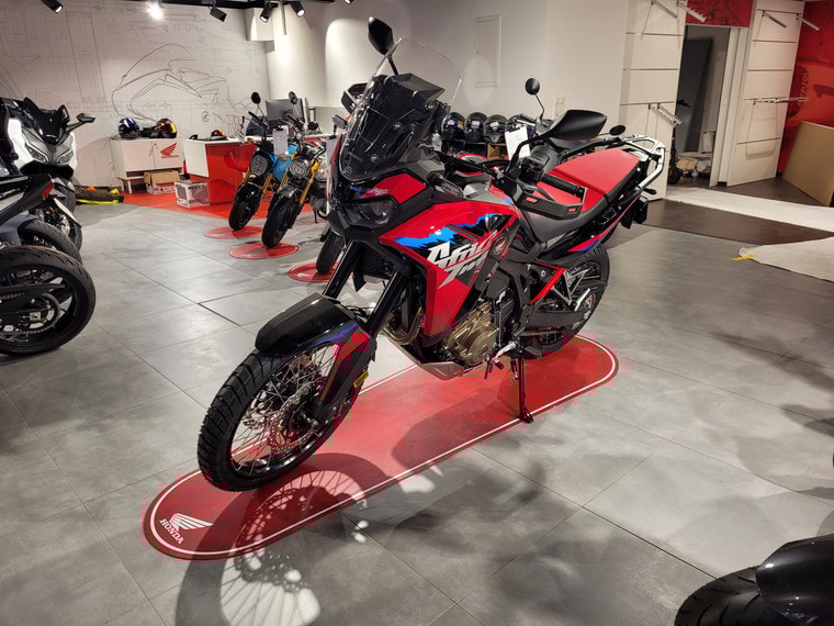 HONDA CRF 1100 Africa Twin-image-4