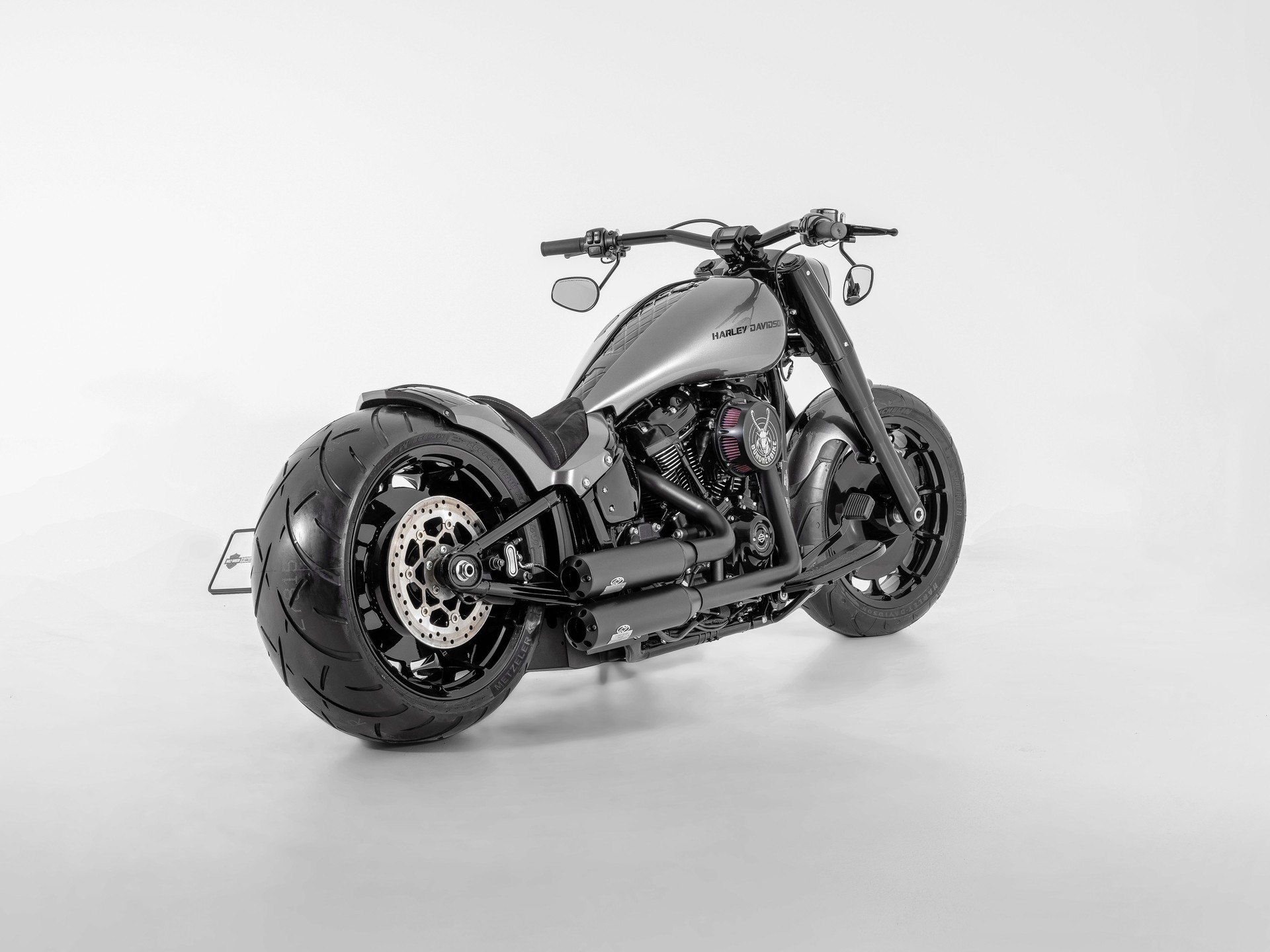 HARLEY-DAVIDSON FLFBS Fat Boy 114-showroom-element-1