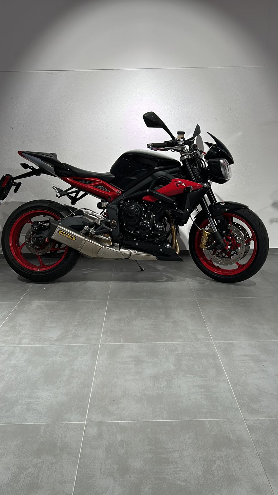 TRIUMPH Street Triple 675 Rx ABS-image-1