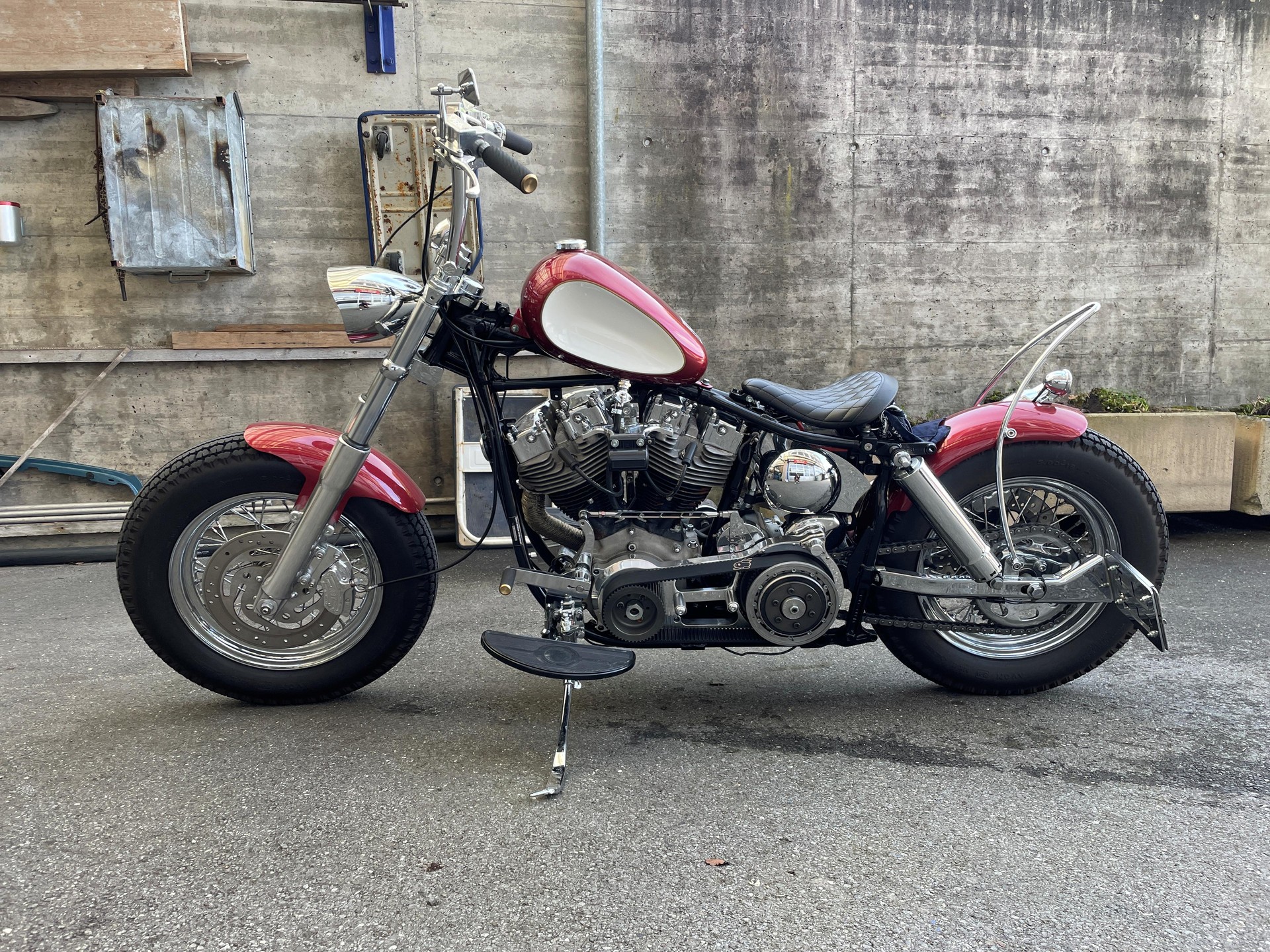 HARLEY-DAVIDSON FL-showroom-element-2