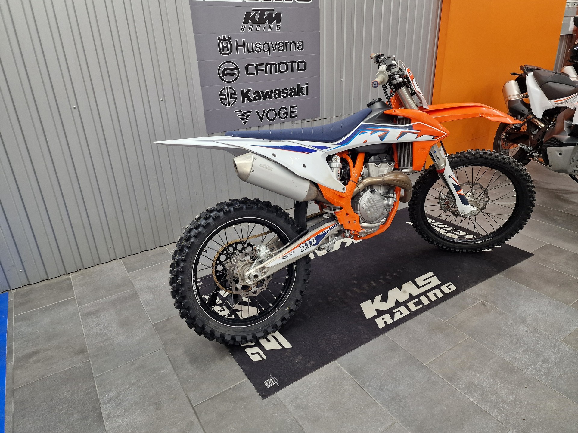 KTM 350 SX-F-showroom-element-2