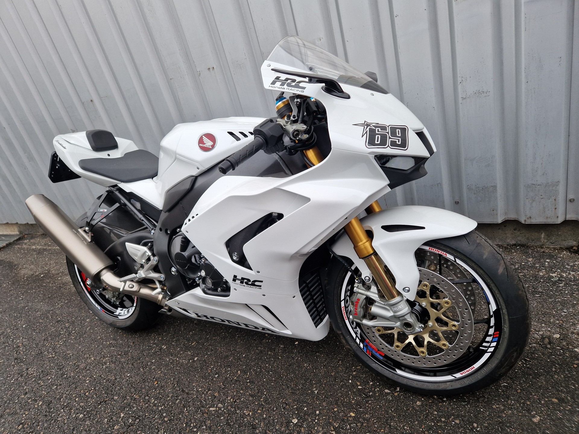 HONDA CBR 1000 RR-R SP-showroom-element-1