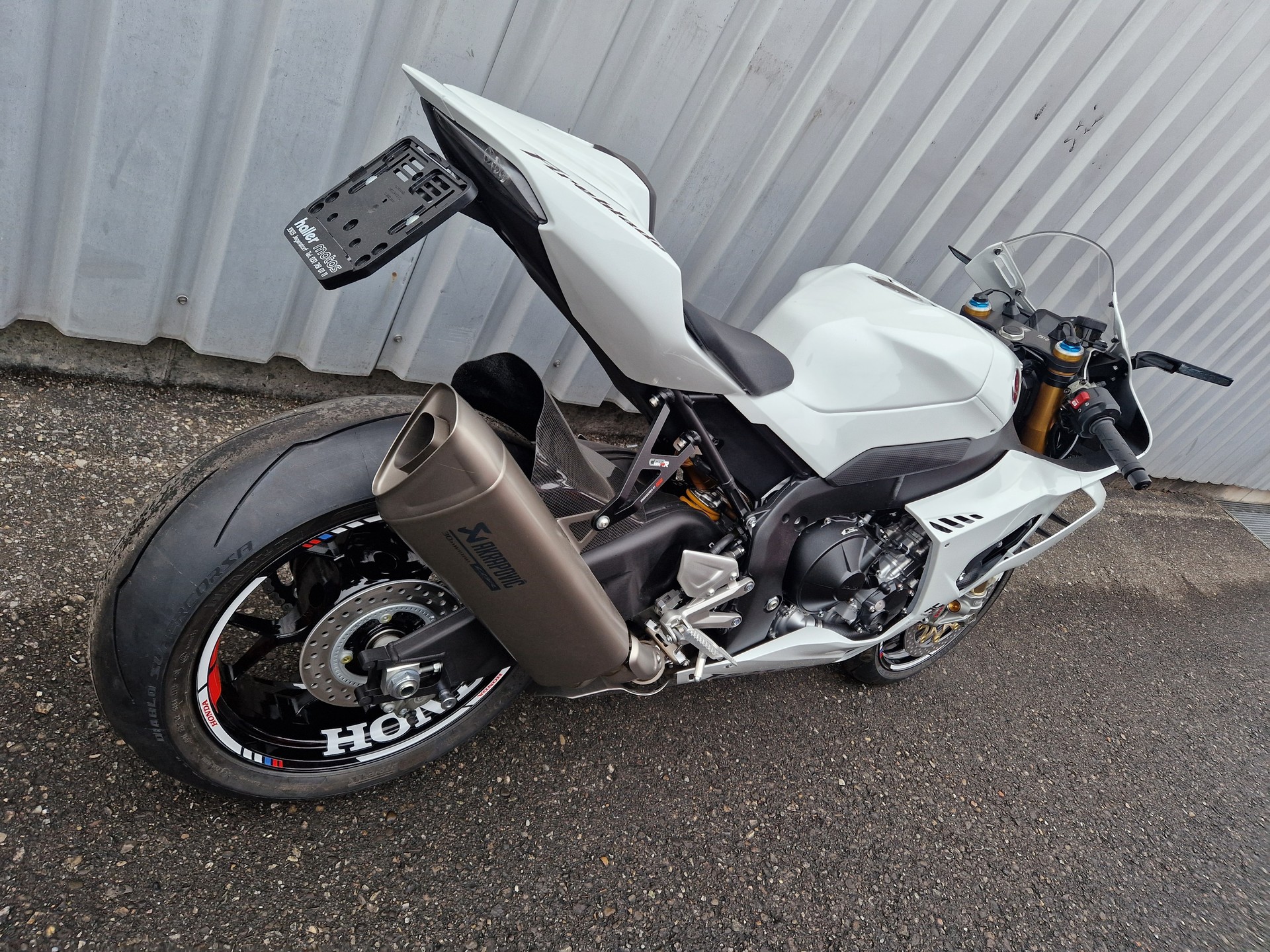 HONDA CBR 1000 RR-R SP-showroom-element-3